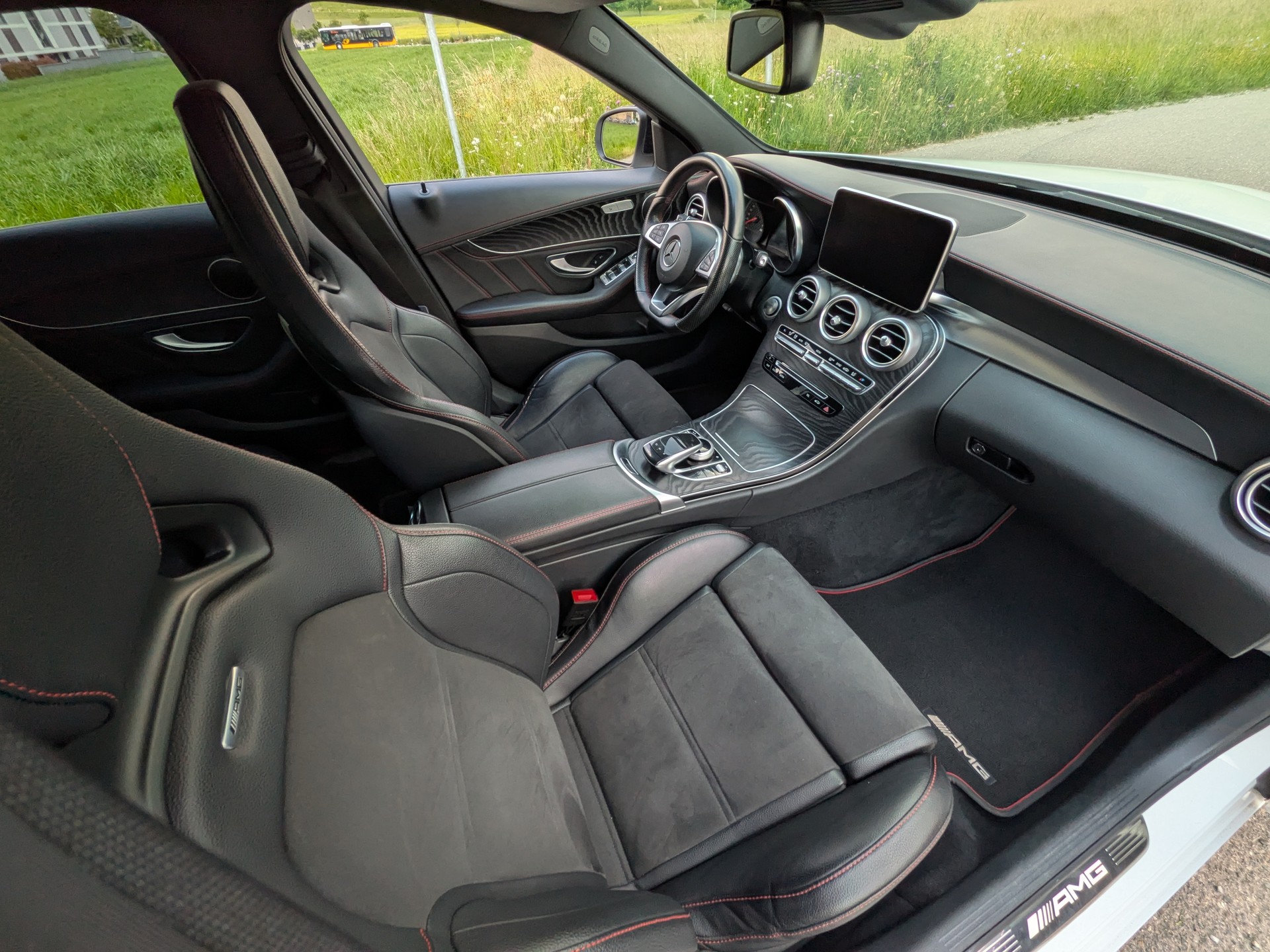 MERCEDES-BENZ C 43 AMG 4Matic 9G-Tronic-image-14