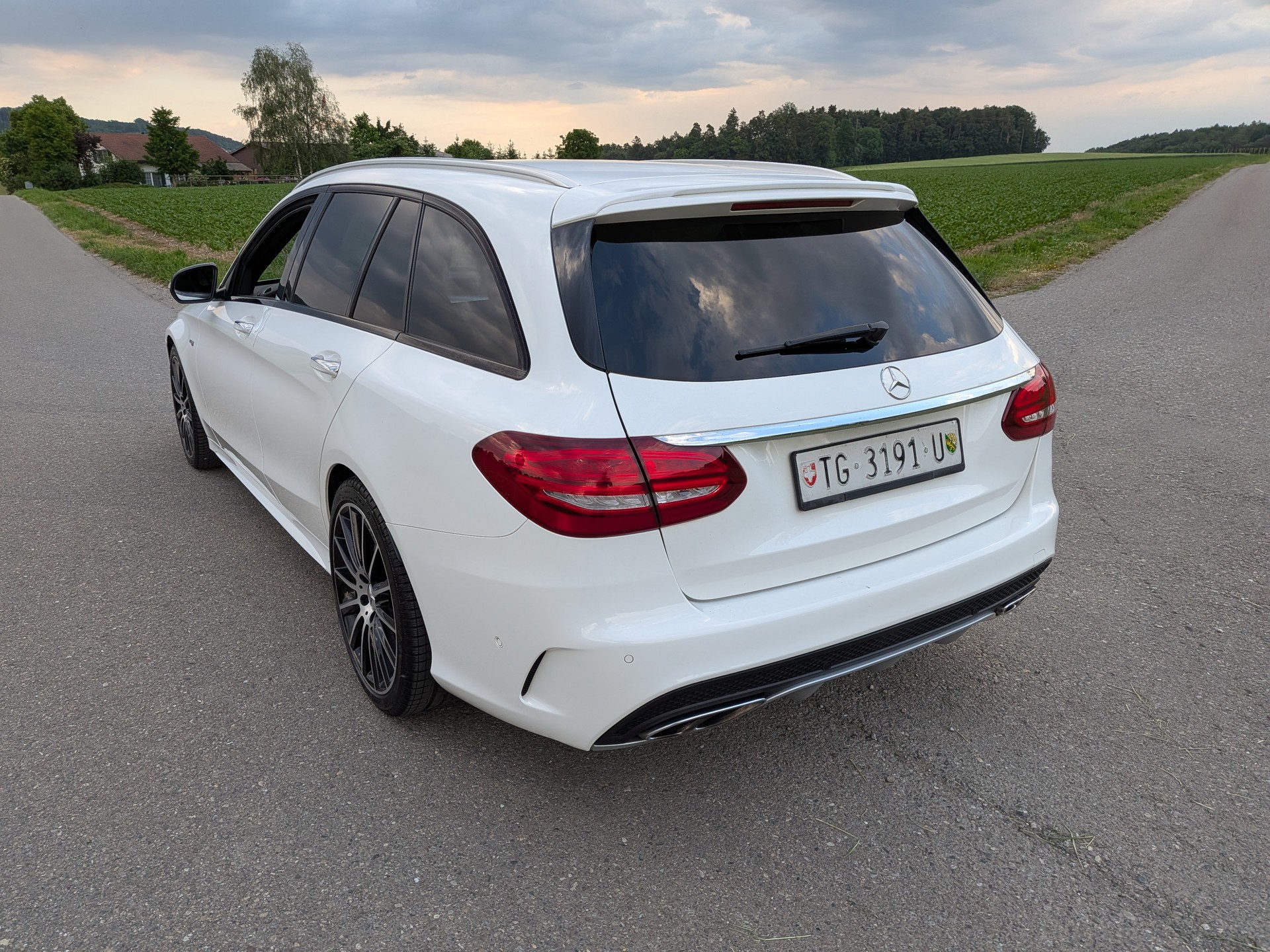 MERCEDES-BENZ C 43 AMG 4Matic 9G-Tronic-image-11