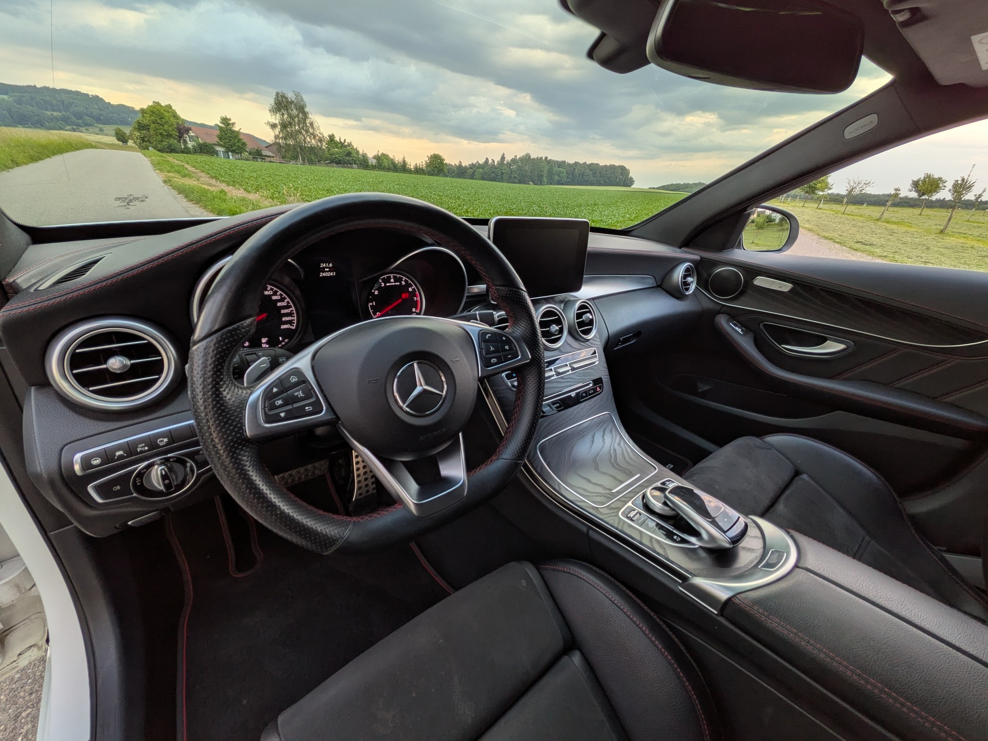 MERCEDES-BENZ C 43 AMG 4Matic 9G-Tronic-image-17
