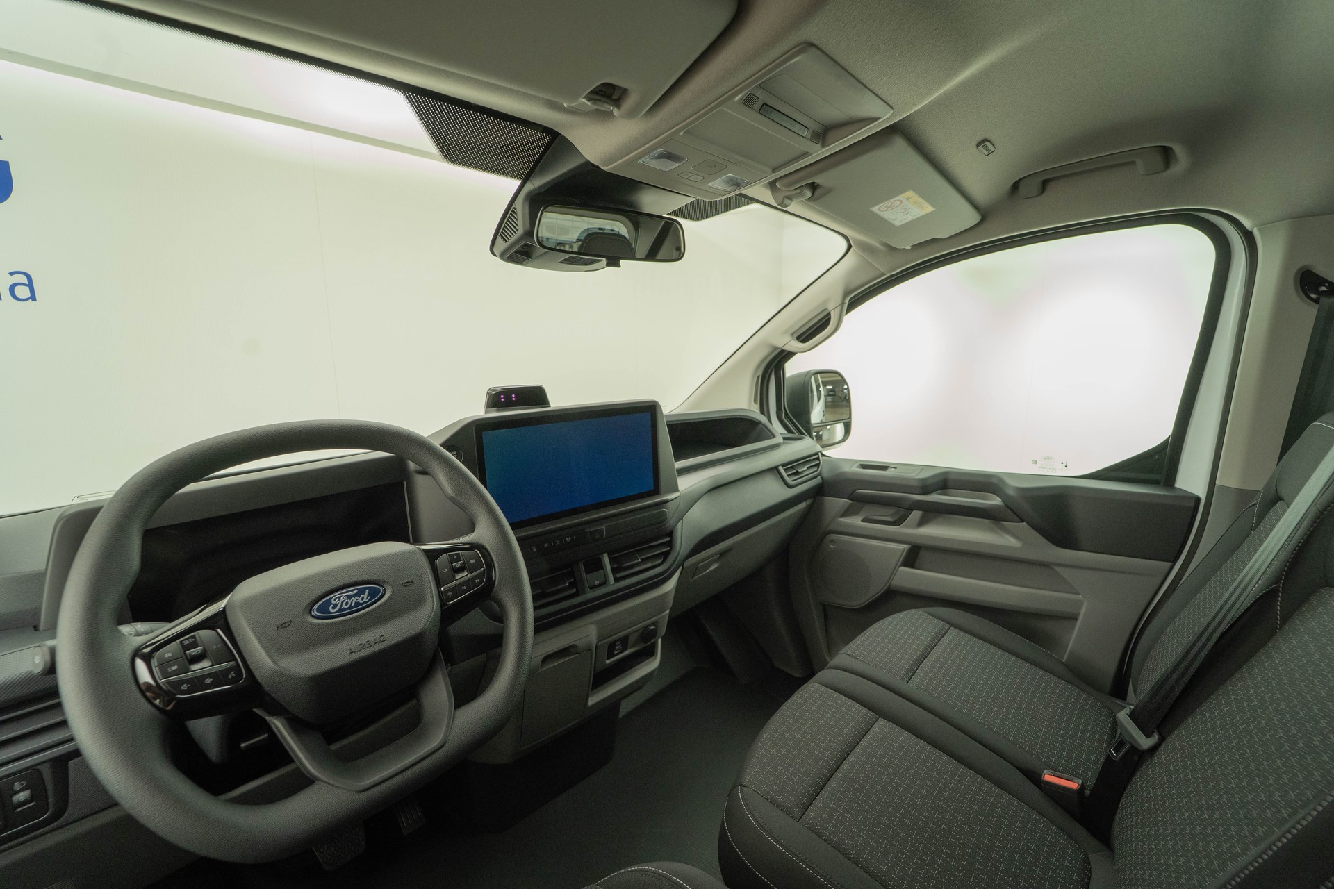 FORD Transit C Van 320 L1 2.0 EcoBlue 136 Trend 4x4-image-7