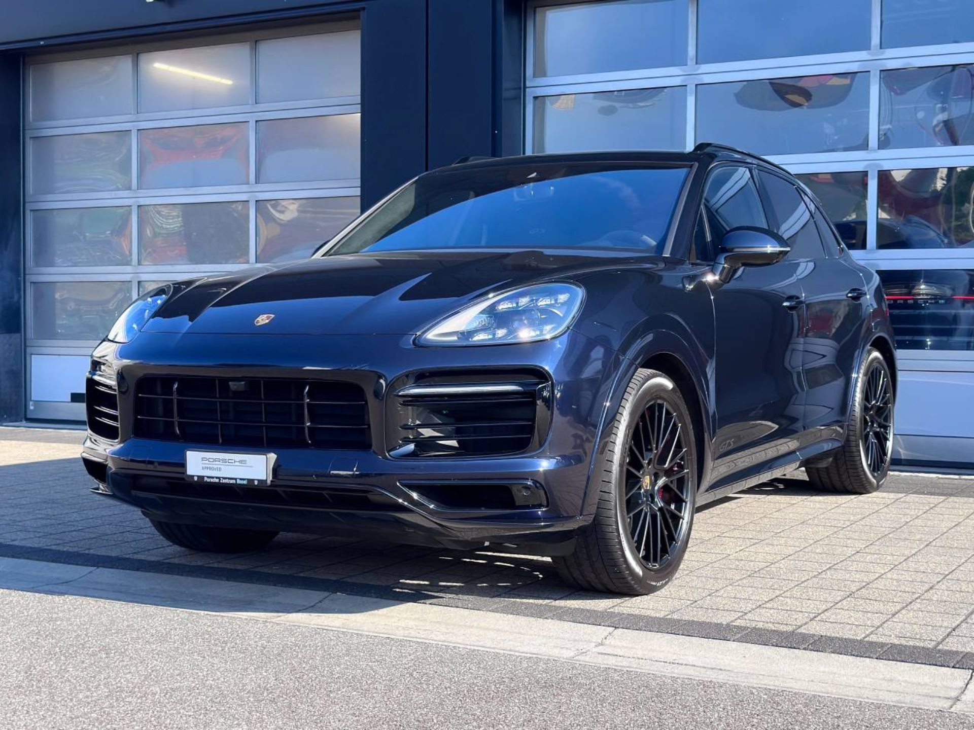 PORSCHE Cayenne GTS-image-8