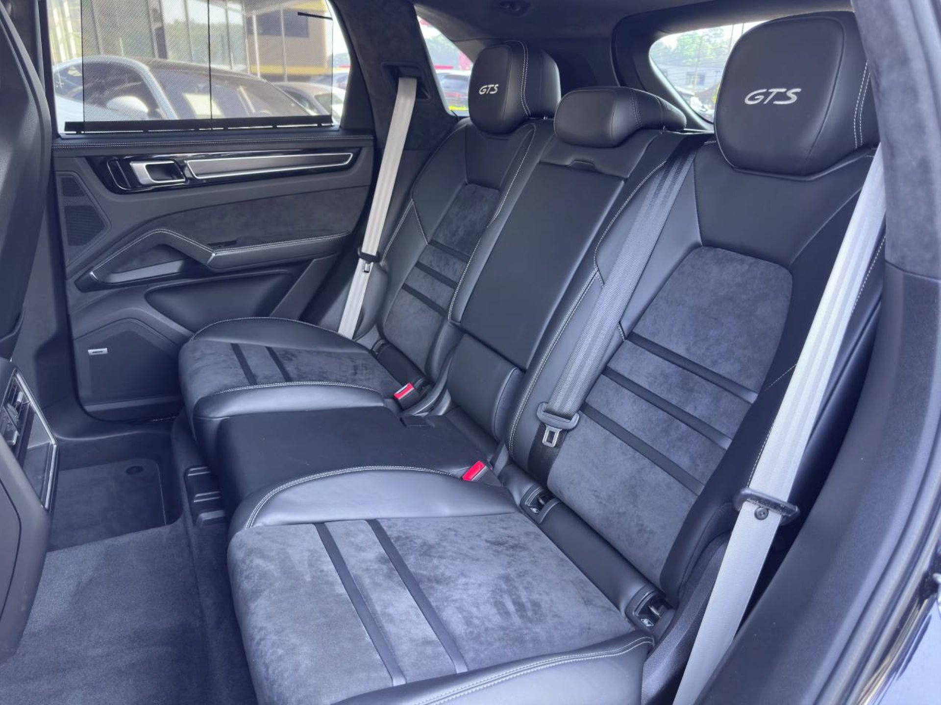 PORSCHE Cayenne GTS-image-27
