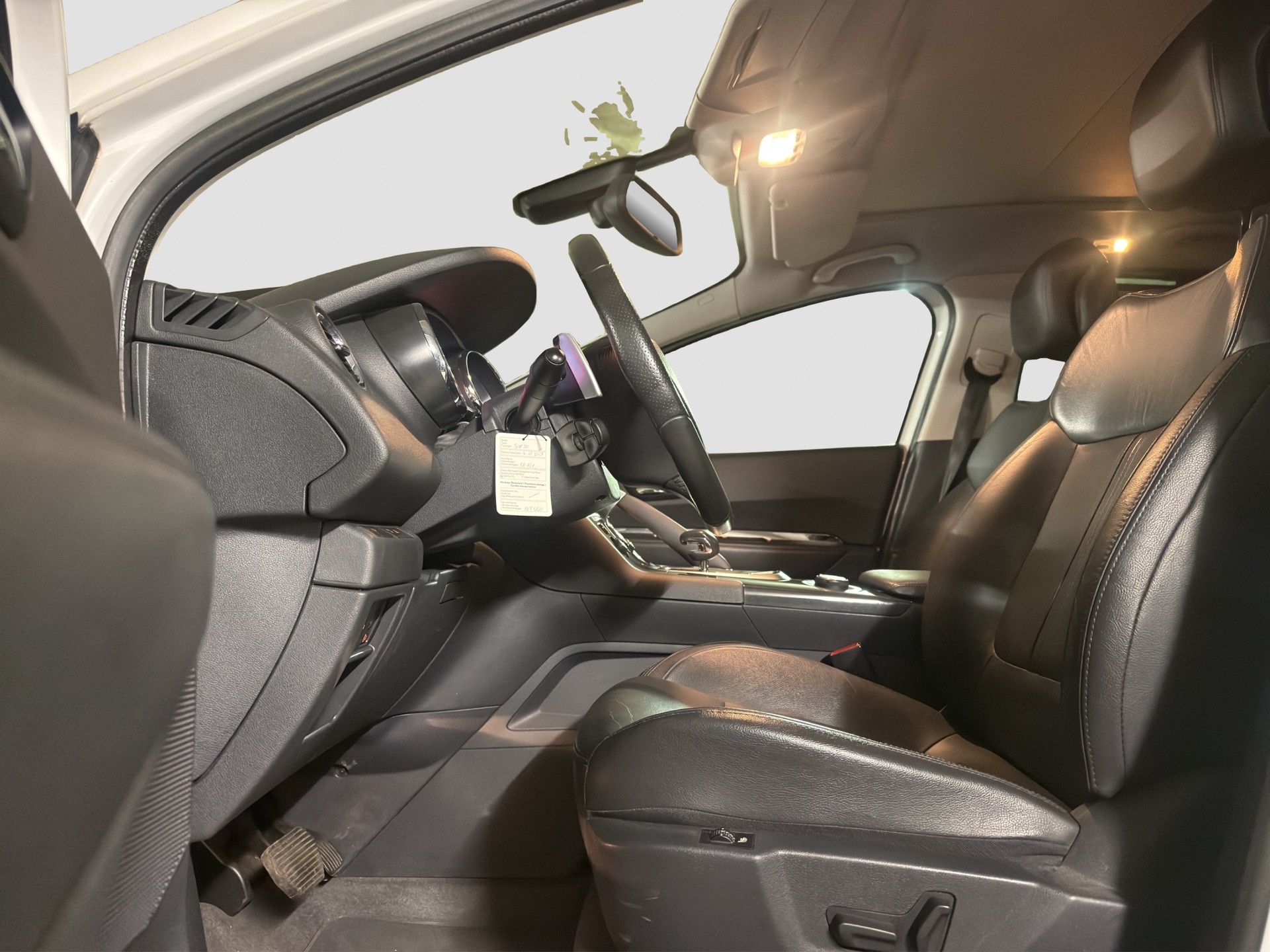 PEUGEOT 3008 HYbrid4 2.0 HDI EGS6 4x4 ** Frisch ab MFK und Service ** Voll-Leder **-image-8