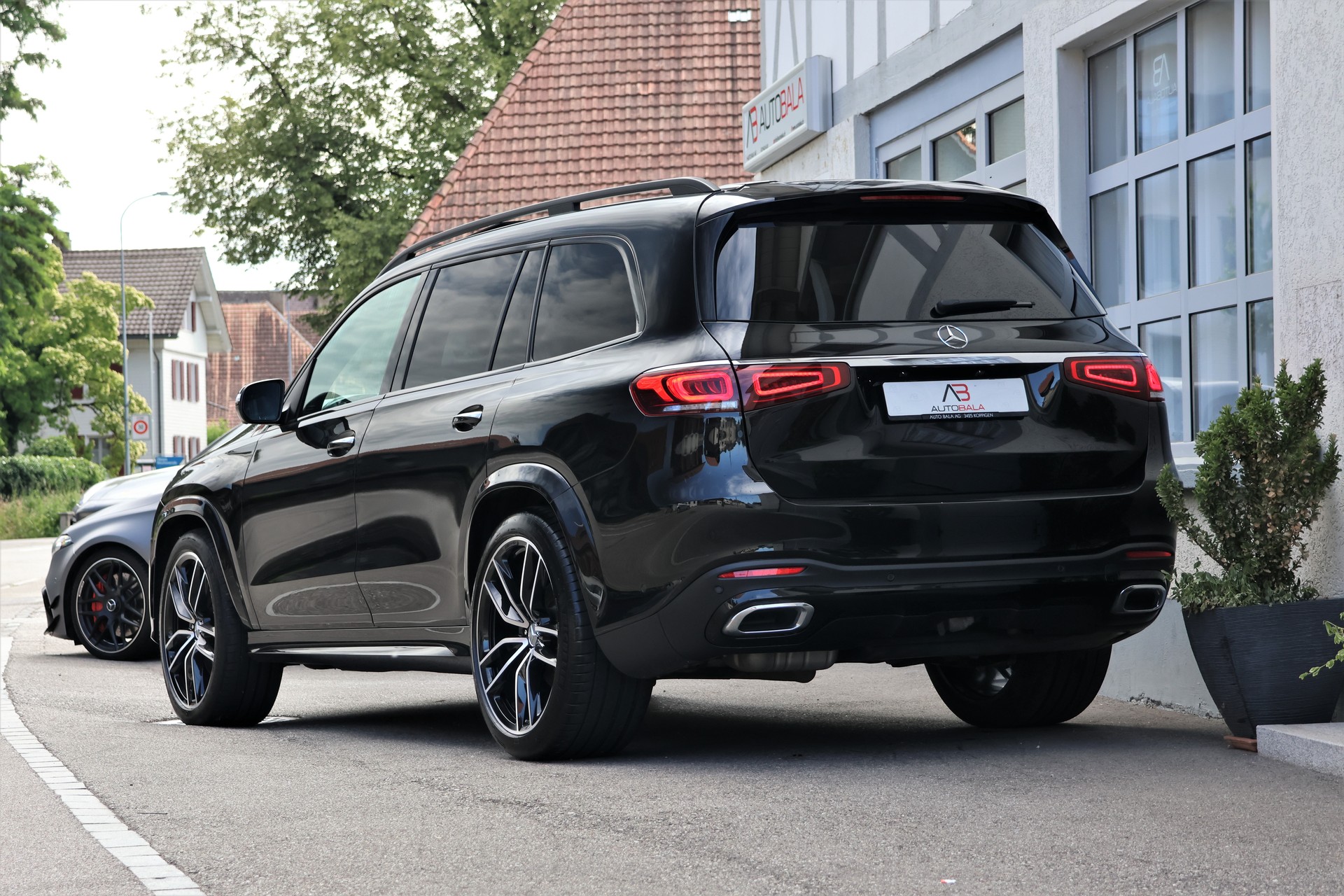 MERCEDES-BENZ GLS 400 d 4Matic AMG Line 9G-Tronic (CH) 7 Plätzer+ 3.5T AHK-image-2