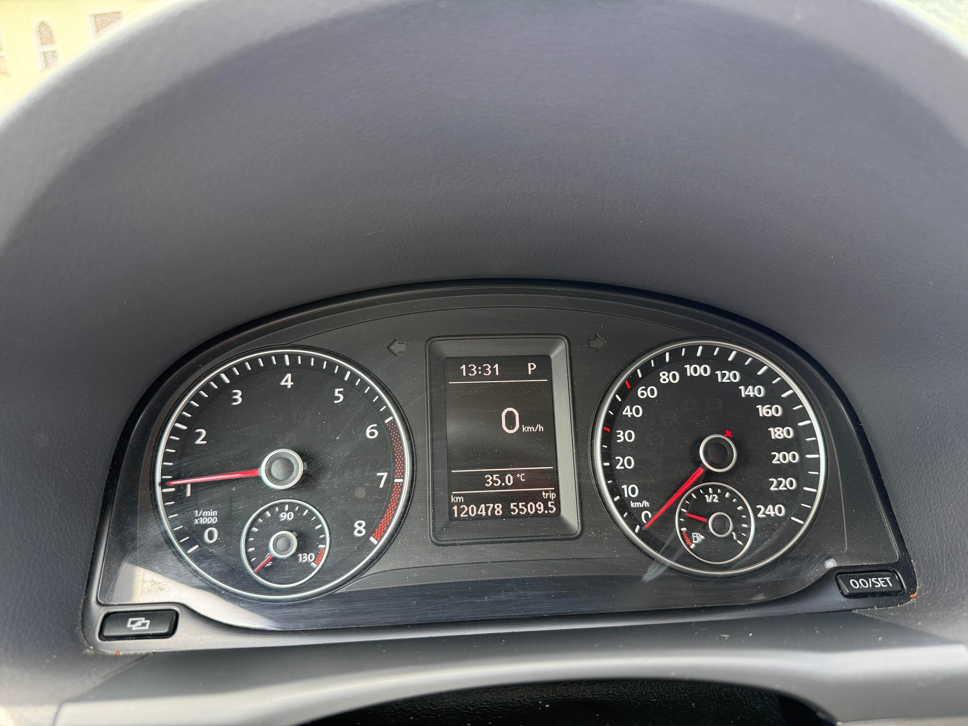 VW Touran 1.4 TSI Trendline DSG-image-15