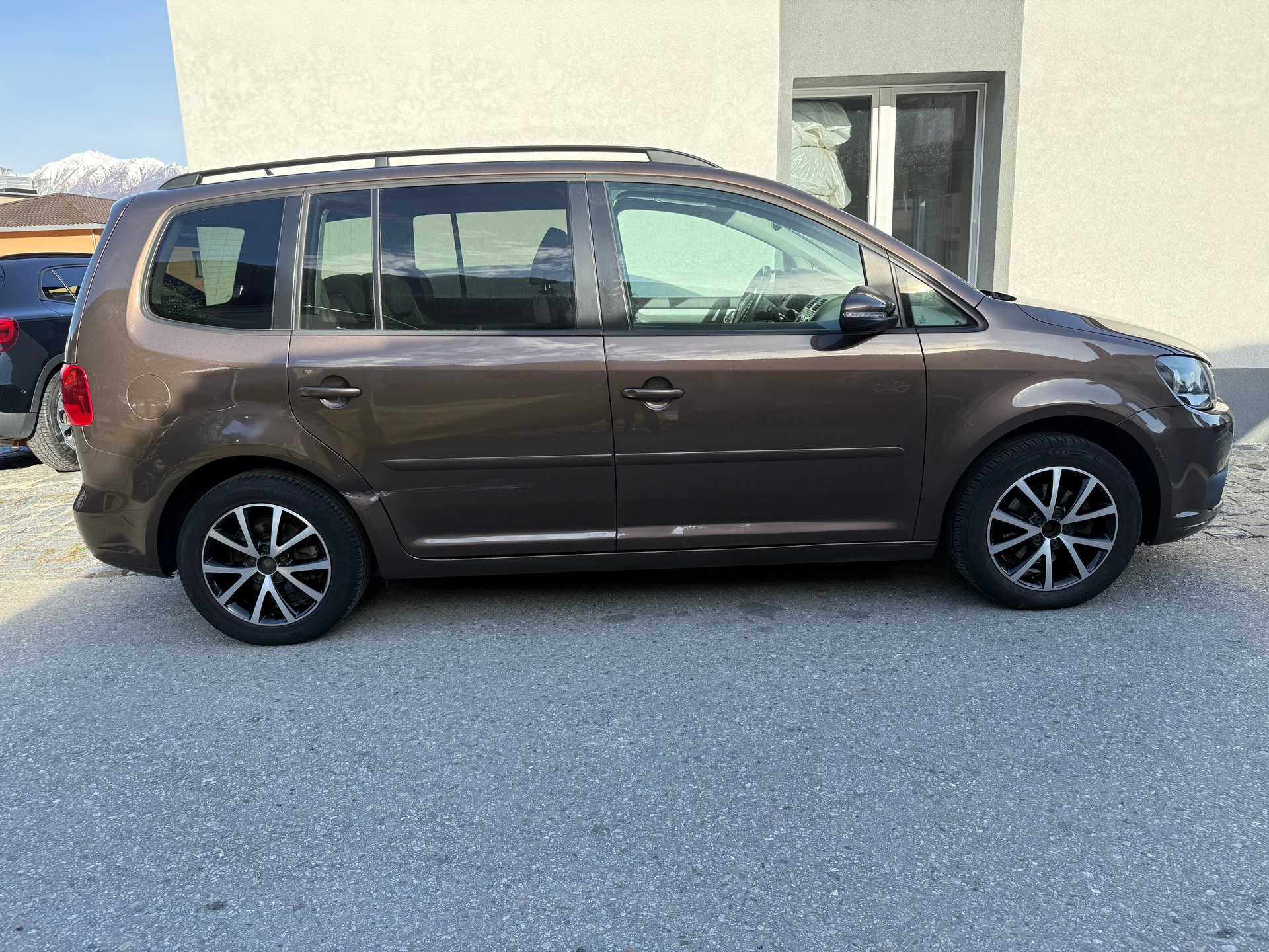 VW Touran 1.4 TSI Trendline DSG-image-6