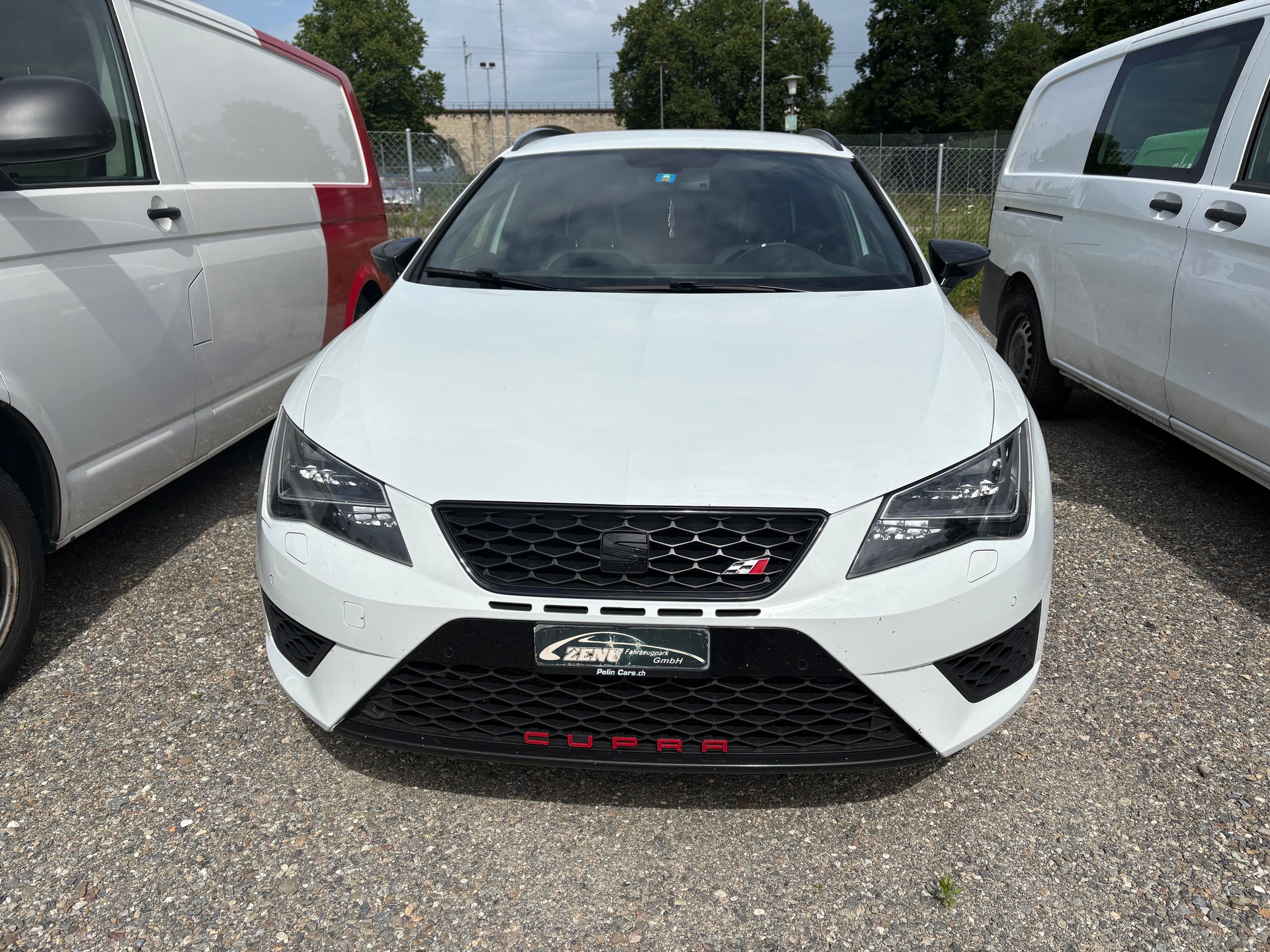 SEAT Leon ST 2.0 TSI Cupra 280 DSG-image-1