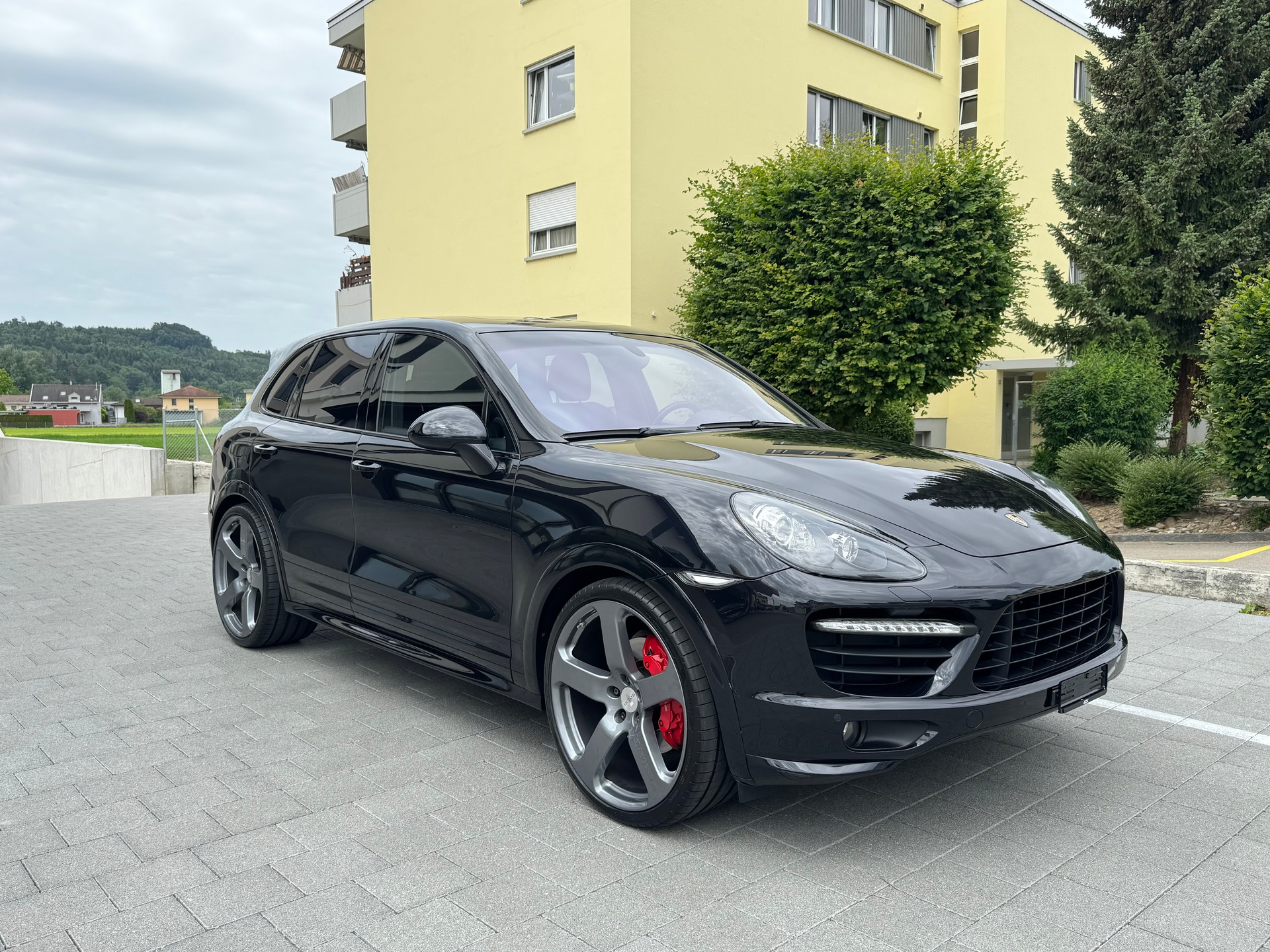 PORSCHE Cayenne GTS *CH-Fahrzeug*inkl. Garantie*Mansory-Felgen*-image-7