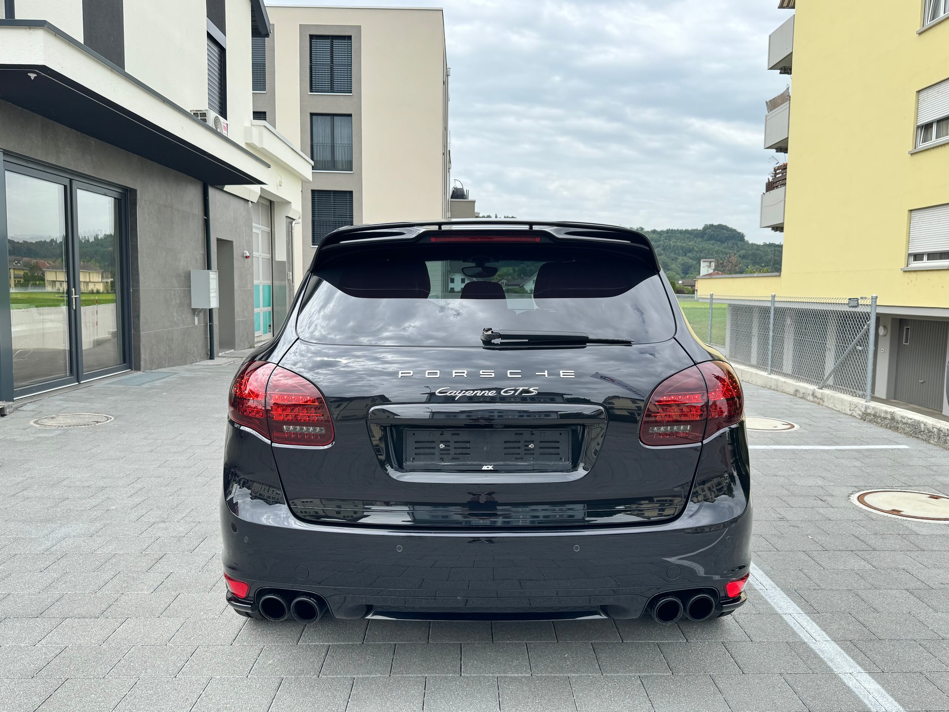 PORSCHE Cayenne GTS *CH-Fahrzeug*inkl. Garantie*Mansory-Felgen*-image-3