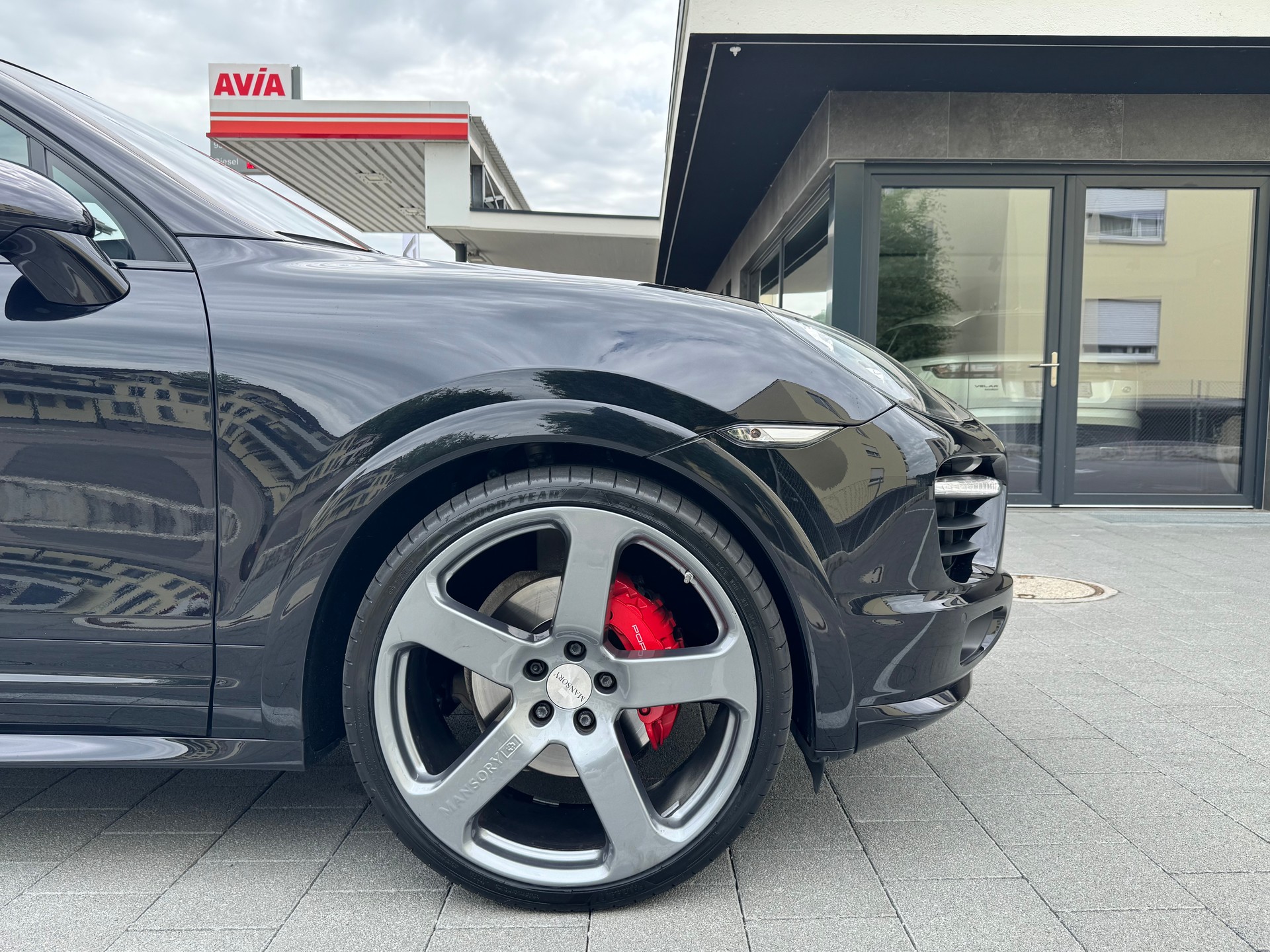 PORSCHE Cayenne GTS *CH-Fahrzeug*inkl. Garantie*Mansory-Felgen*-image-6