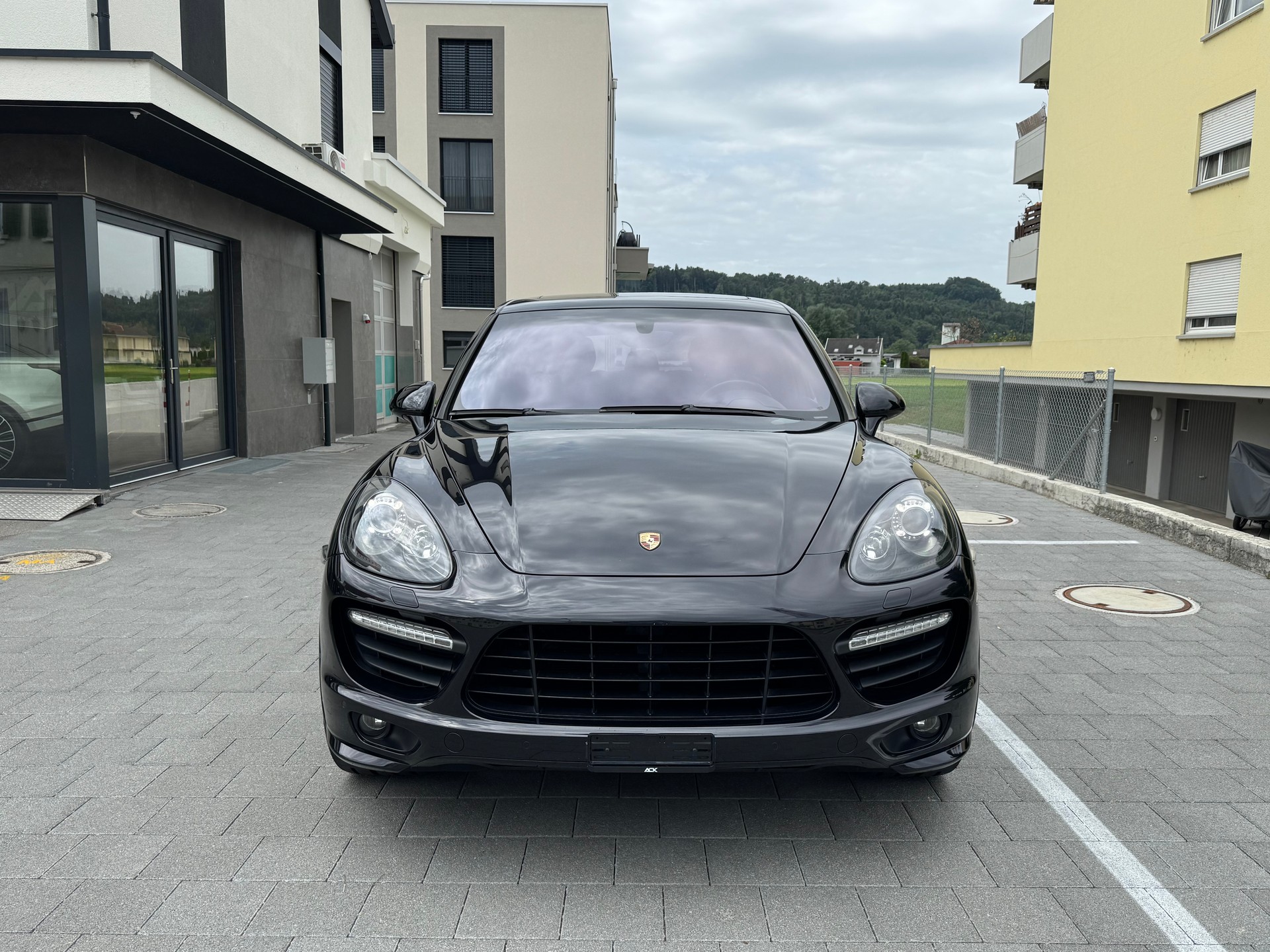 PORSCHE Cayenne GTS *CH-Fahrzeug*inkl. Garantie*Mansory-Felgen*-image-8