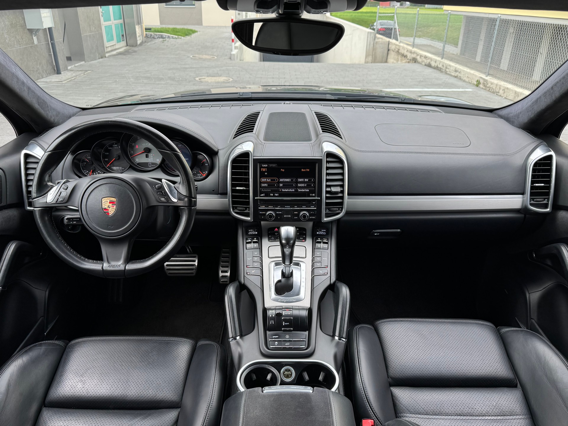 PORSCHE Cayenne GTS *CH-Fahrzeug*inkl. Garantie*Mansory-Felgen*-image-10