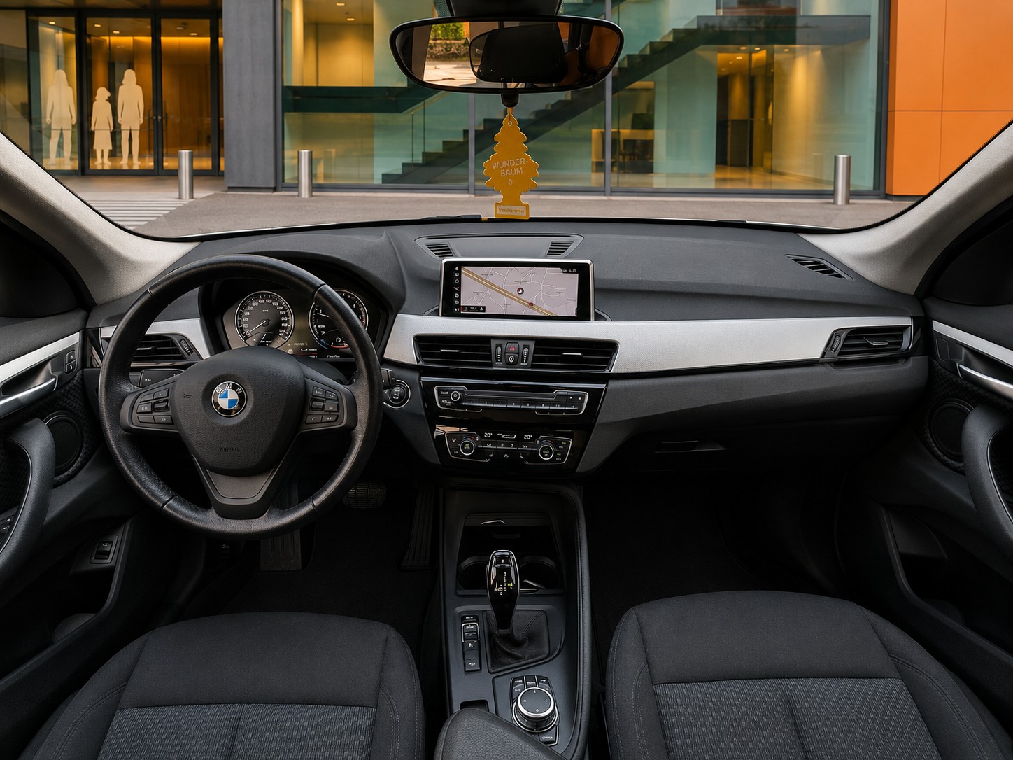 BMW X1 20d xDrive / Top Zustand-image-6