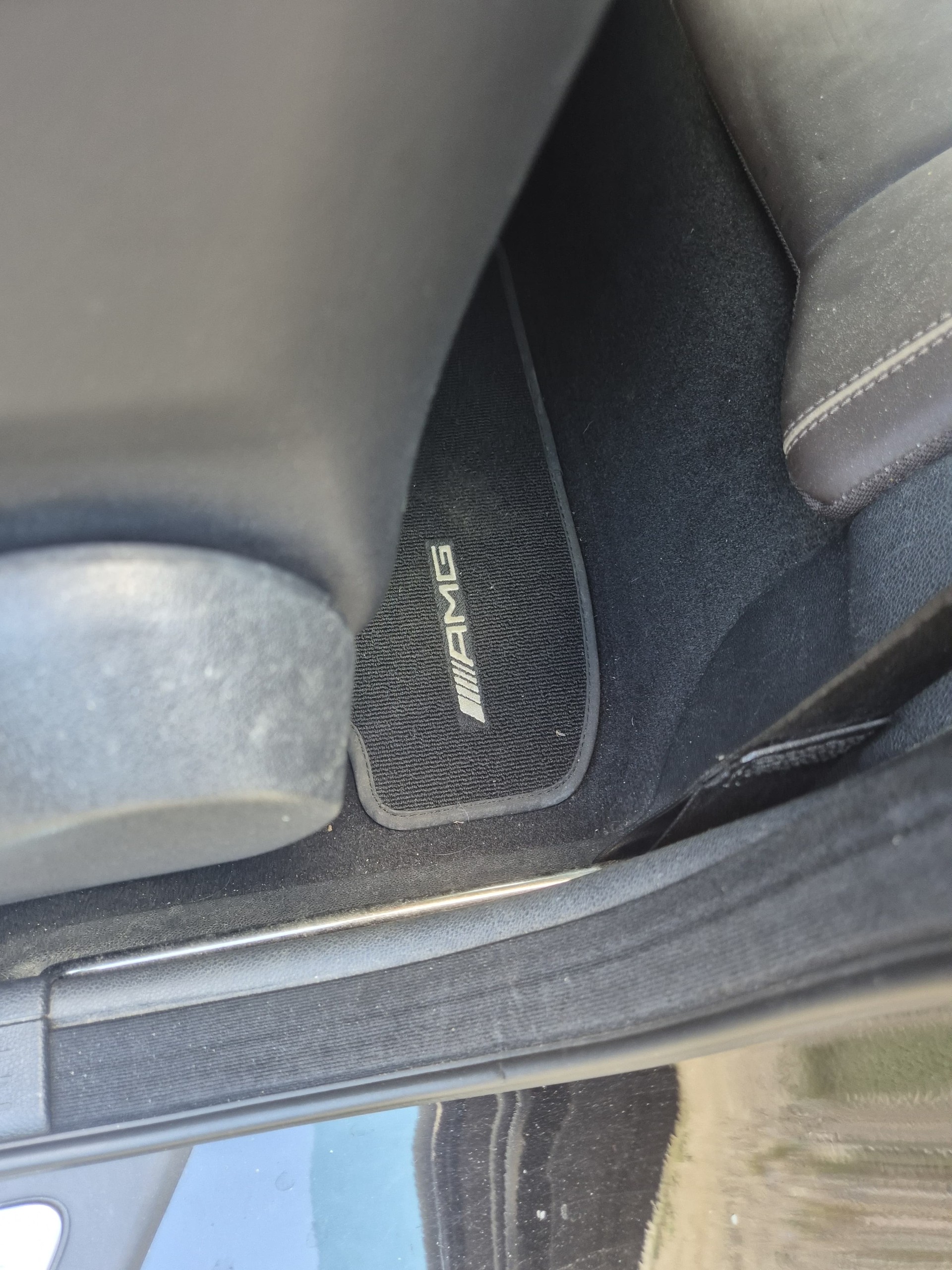 MERCEDES-BENZ E 250 7G-Tronic-image-7