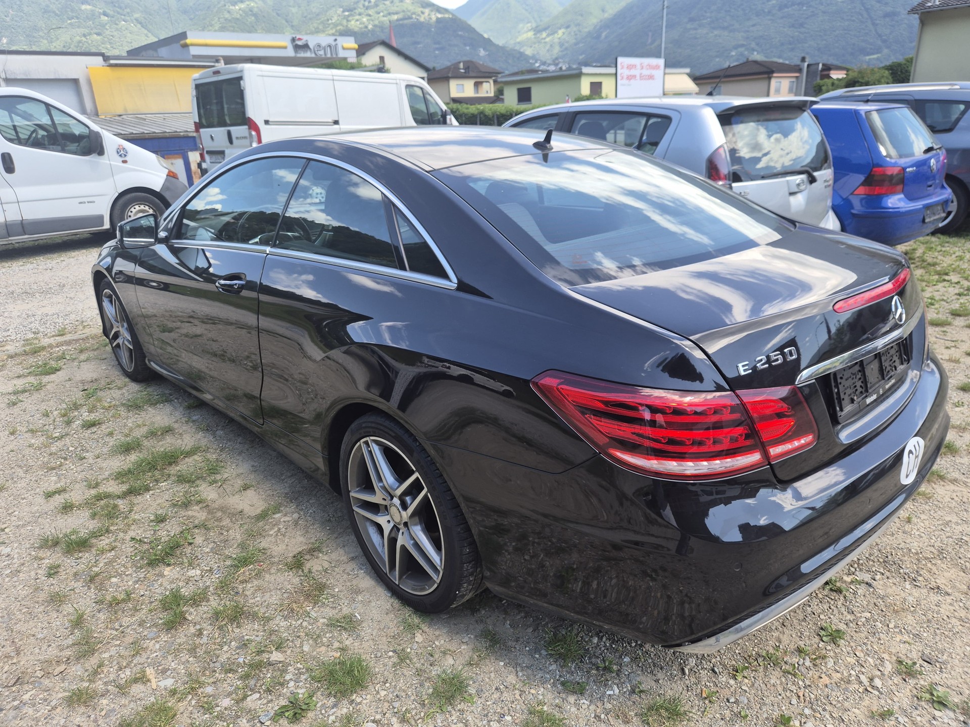 MERCEDES-BENZ E 250 7G-Tronic-image-3