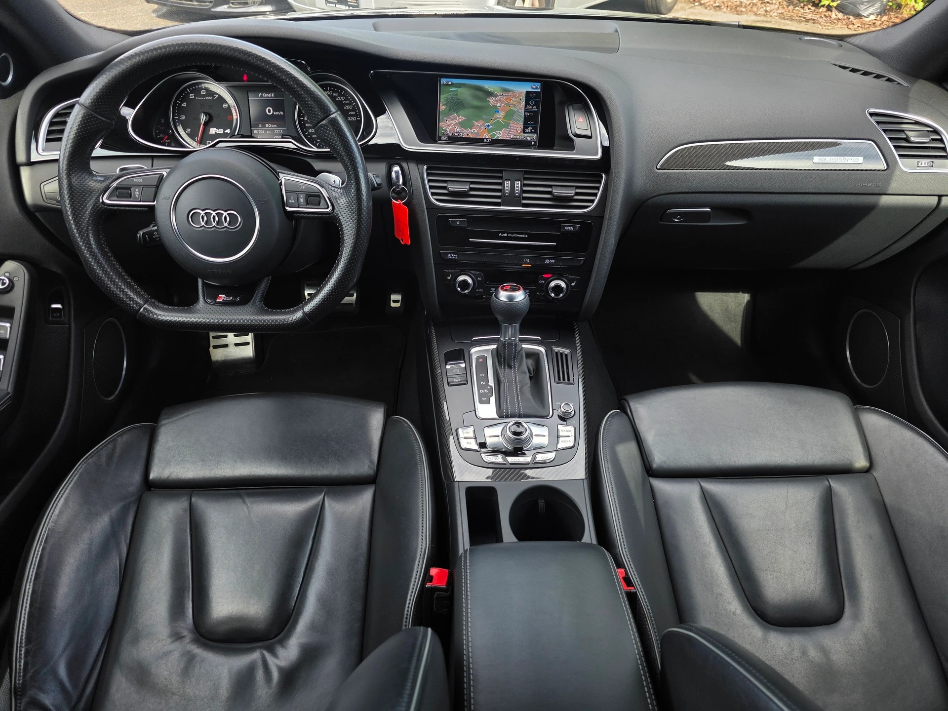 AUDI RS4 Avant 4.2 FSI V8 Quattro S-tronic * CH-Fahrzeug *-image-16