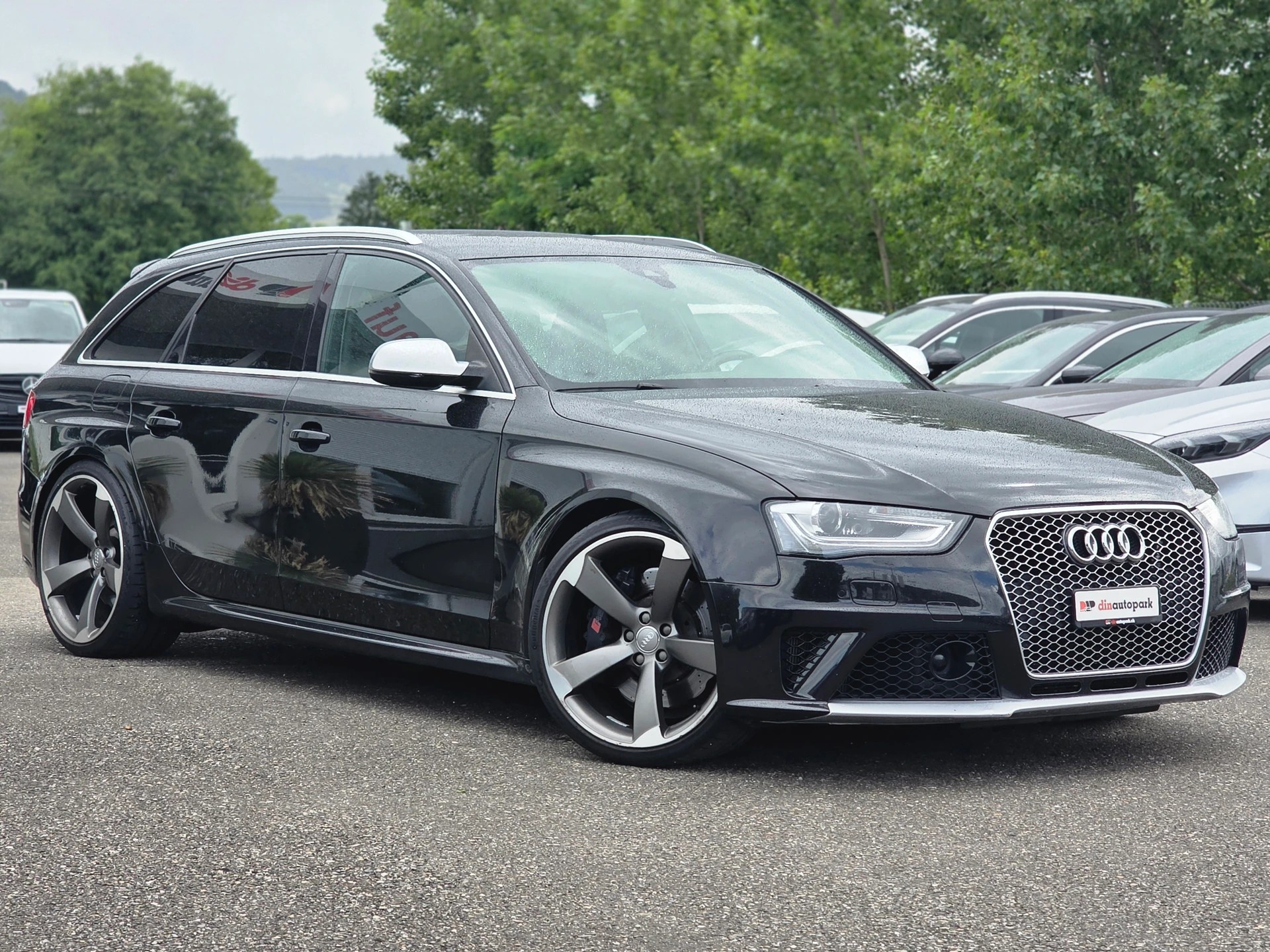 AUDI RS4 Avant 4.2 FSI V8 Quattro S-tronic * CH-Fahrzeug *-image-5