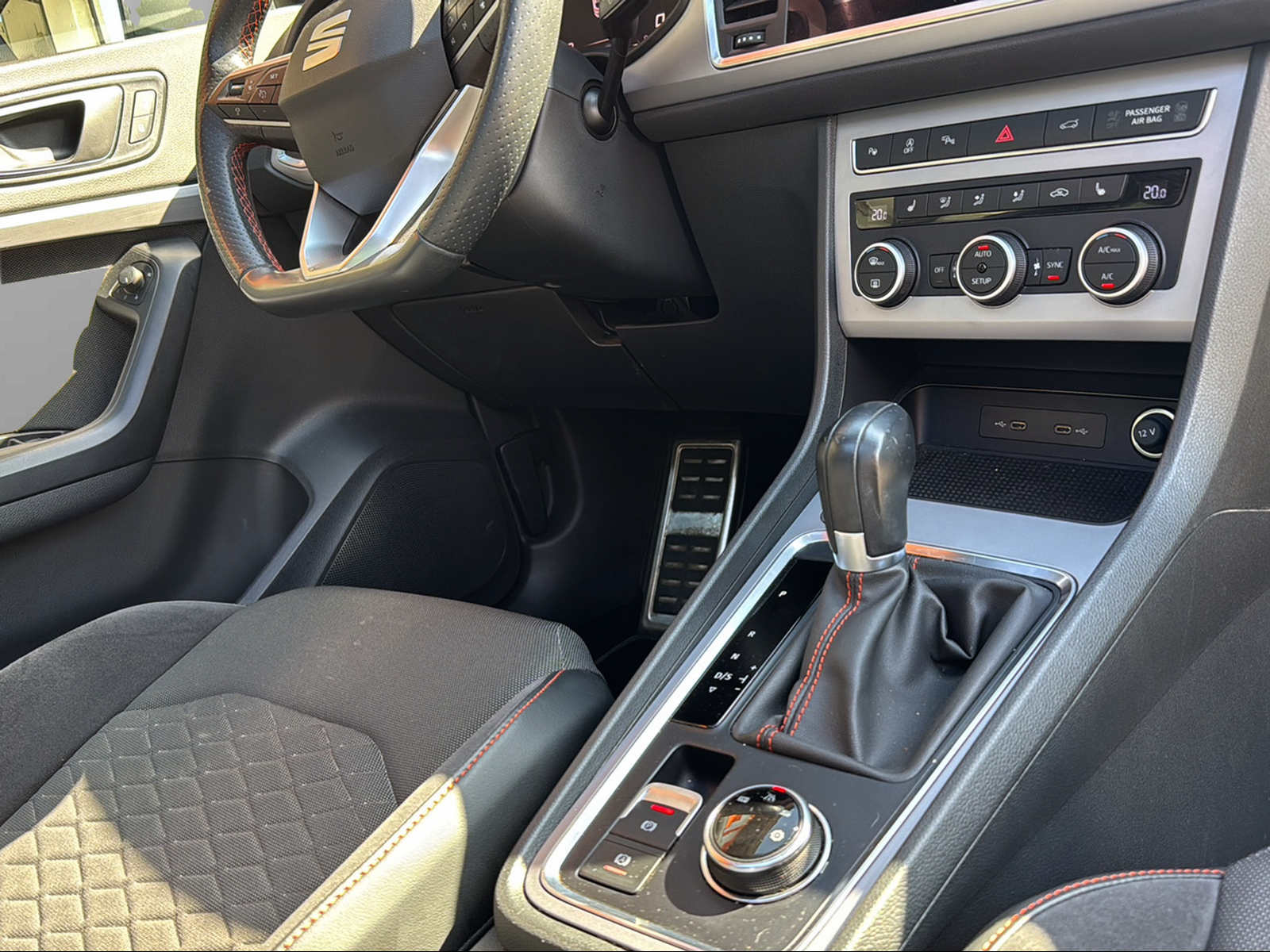 SEAT Ateca 1.5 TSI EVO Hola FR DSG-image-14