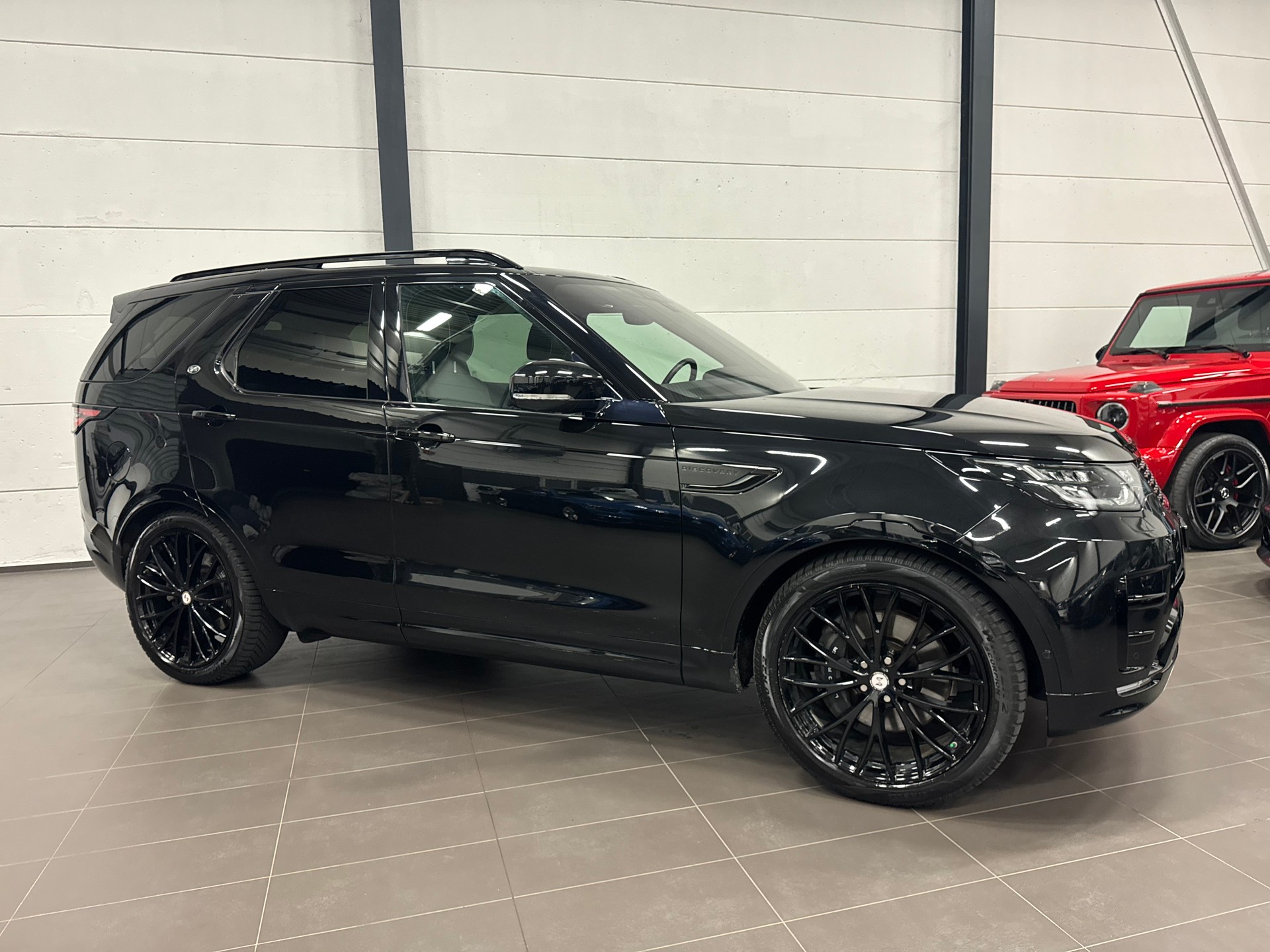 LAND ROVER Discovery 3.0 SDV6 HSE Automatic 7 Plätze-image-5