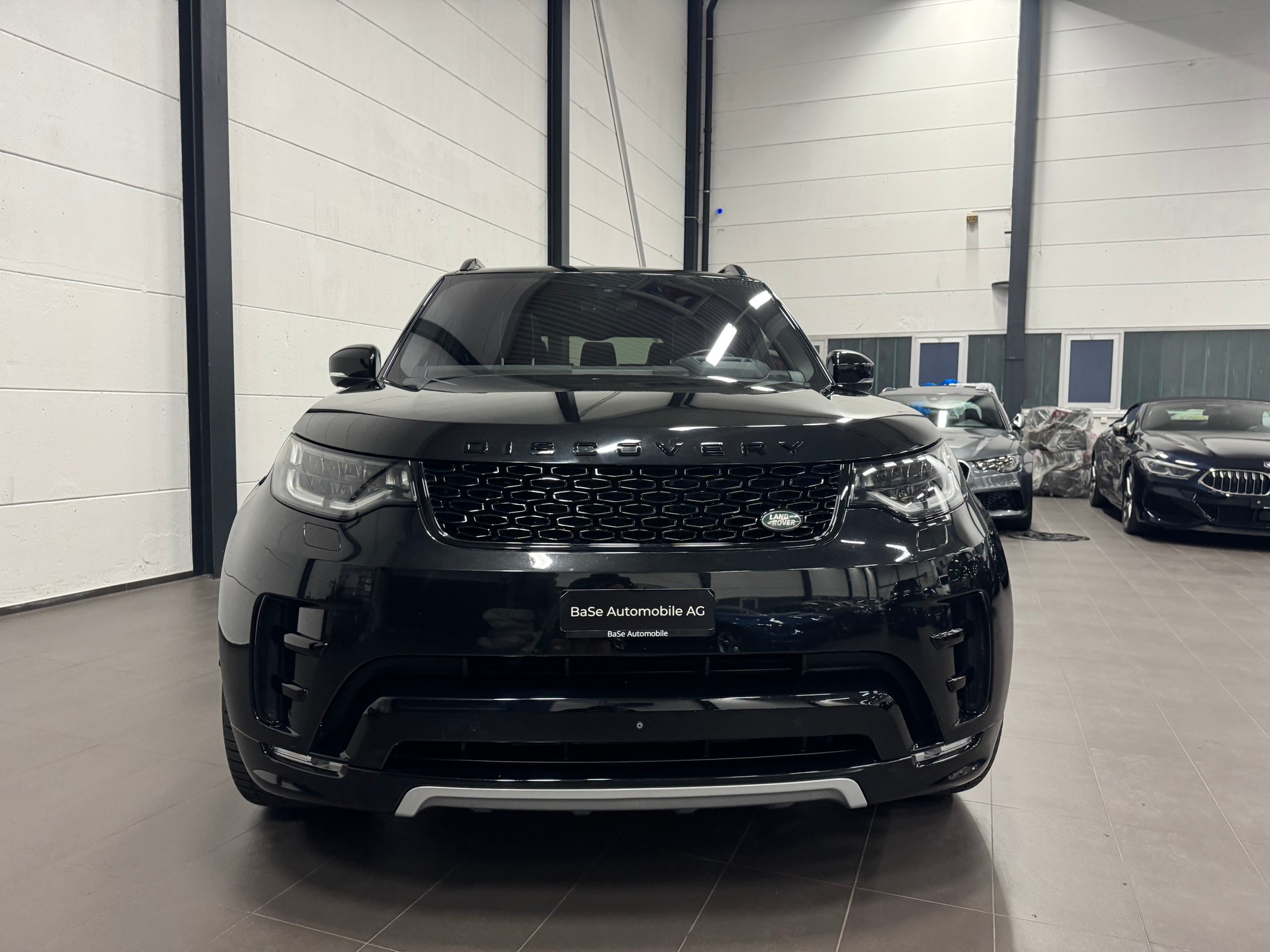 LAND ROVER Discovery 3.0 SDV6 HSE Automatic 7 Plätze-image-6