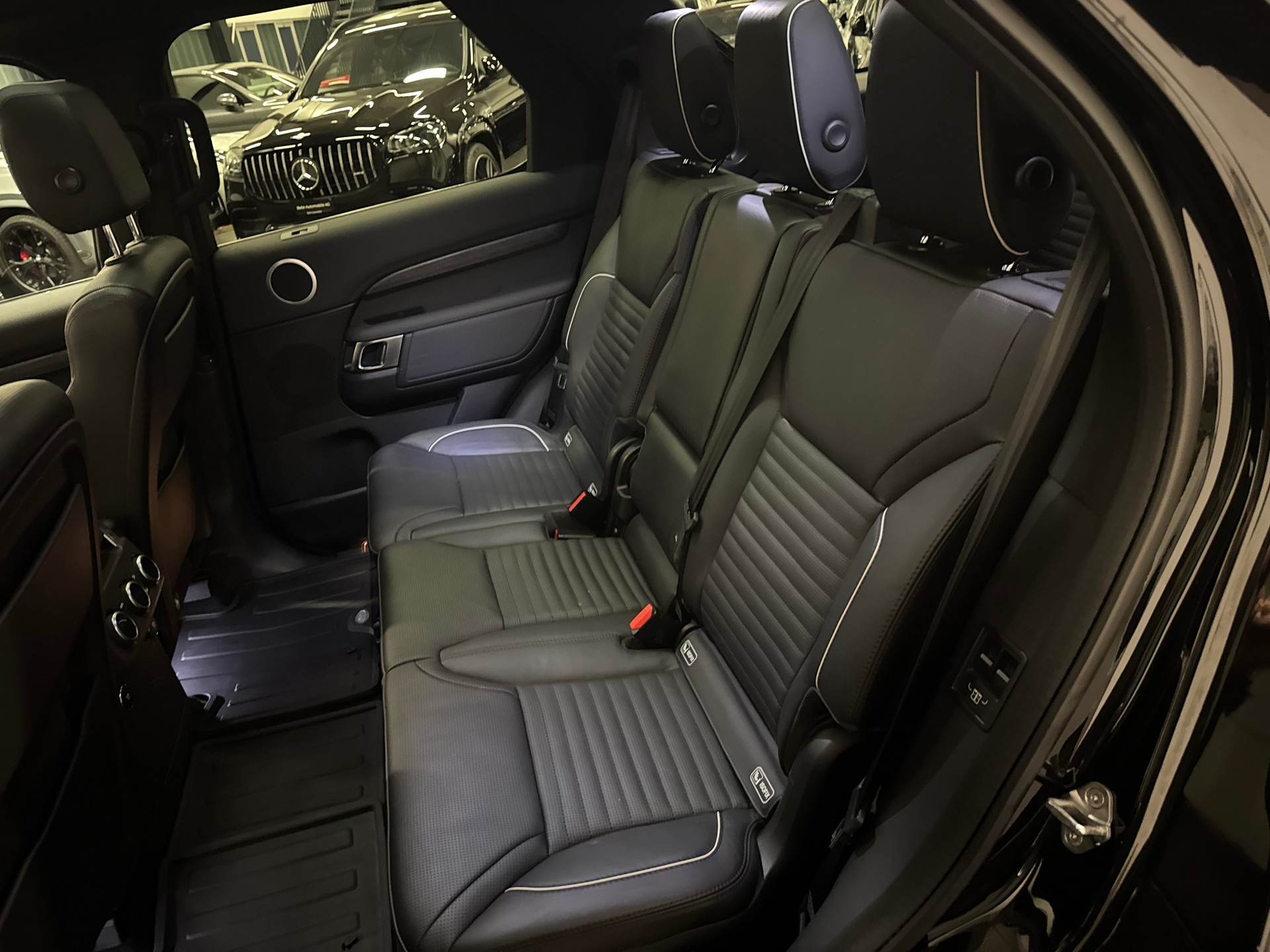 LAND ROVER Discovery 3.0 SDV6 HSE Automatic 7 Plätze-image-21