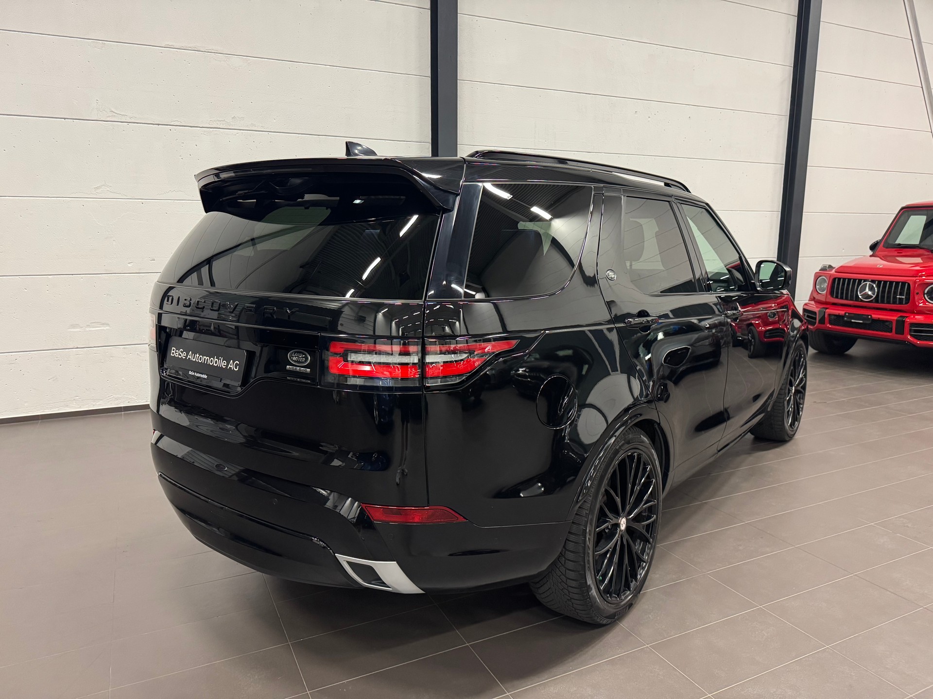 LAND ROVER Discovery 3.0 SDV6 HSE Automatic 7 Plätze-image-12