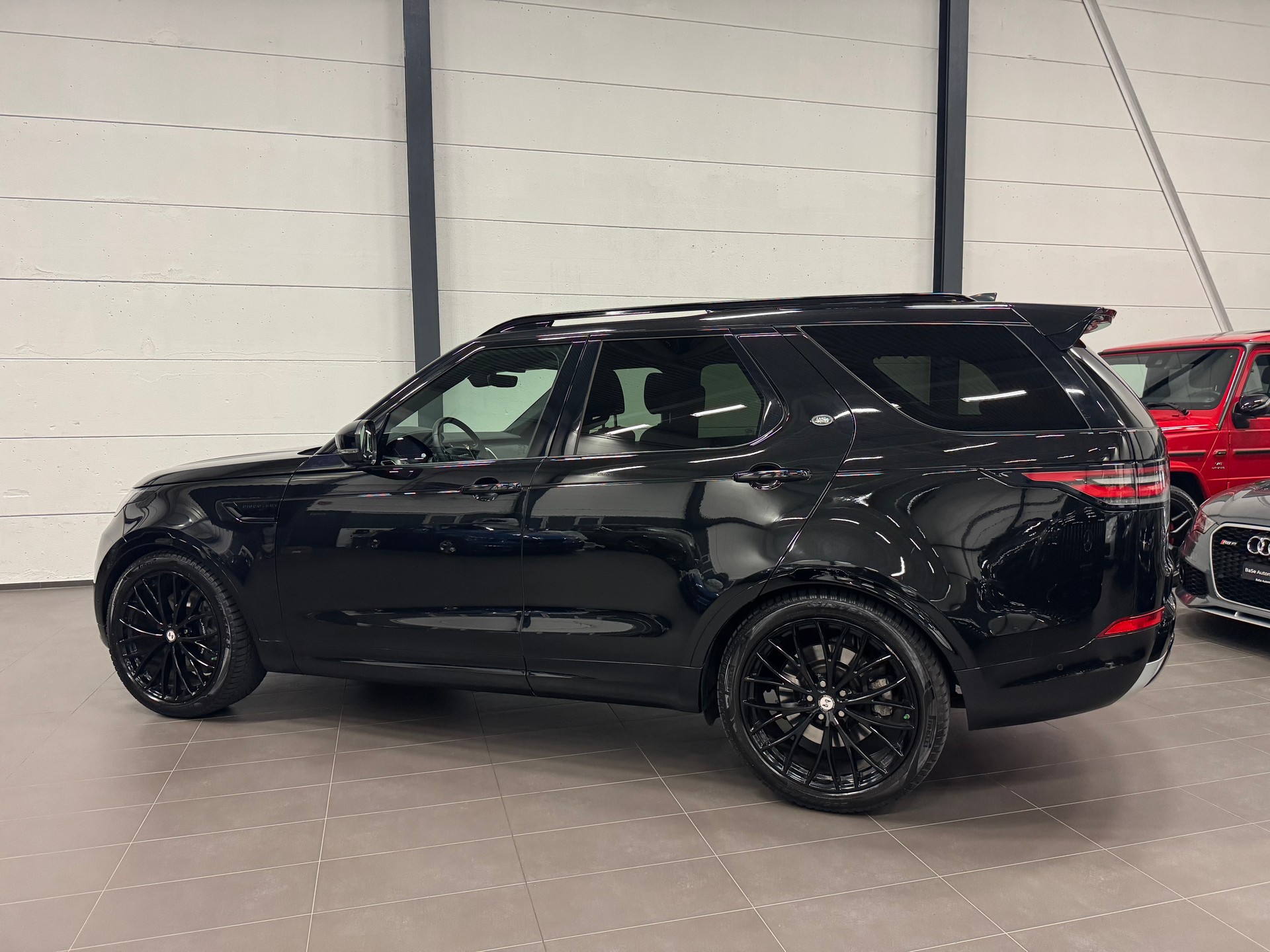 LAND ROVER Discovery 3.0 SDV6 HSE Automatic 7 Plätze-image-11