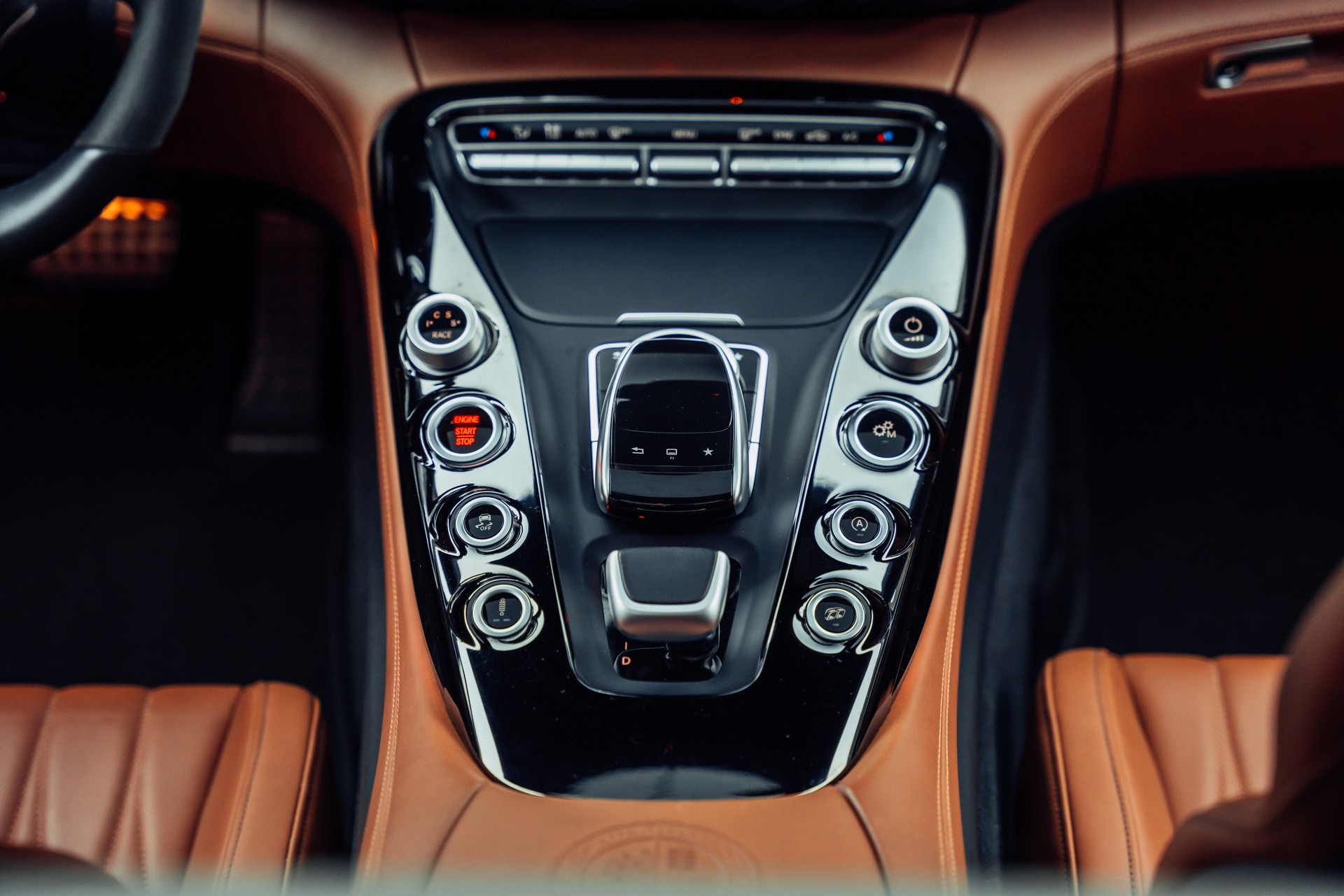 MERCEDES-BENZ AMG GT S Speedshift DCT-image-16