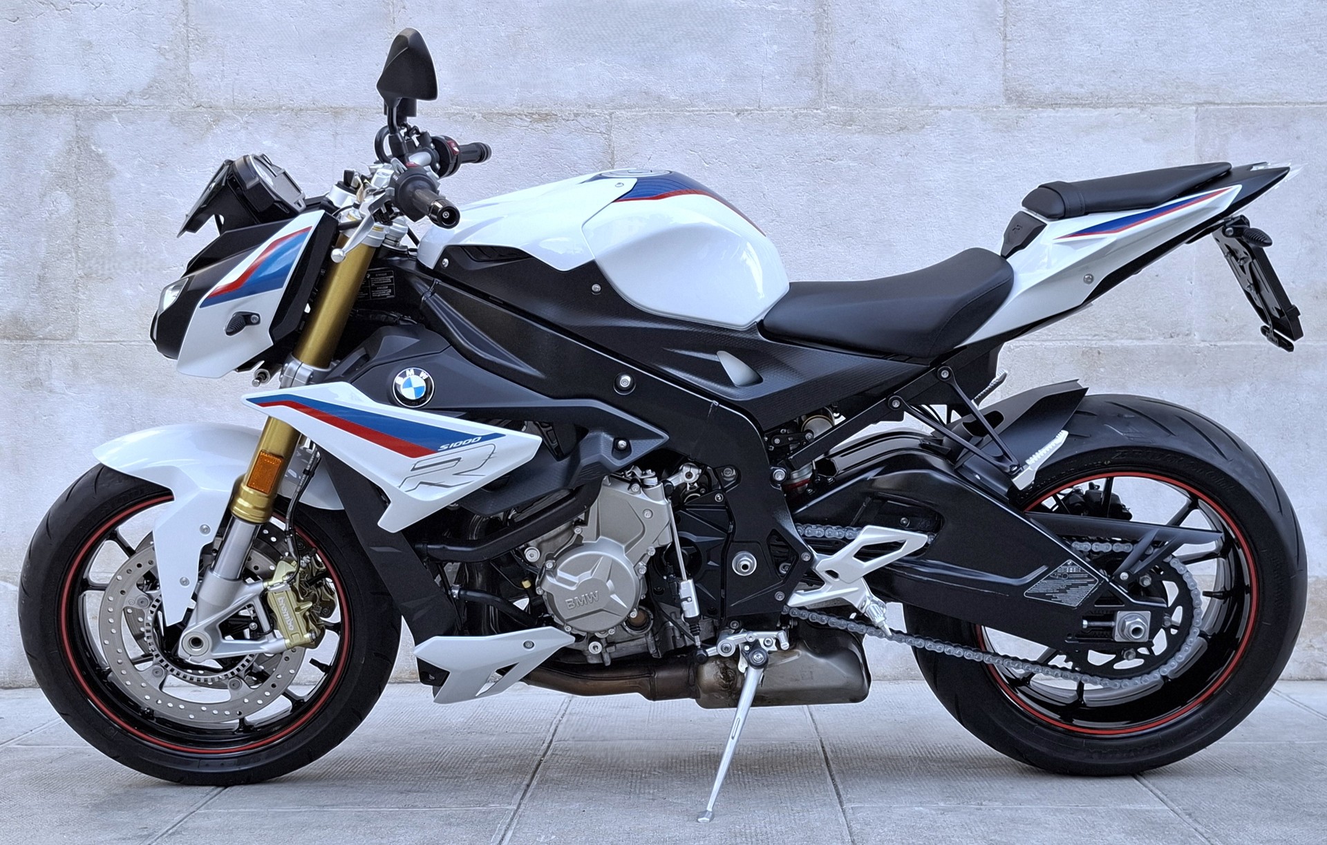 BMW S 1000 R ABS-showroom-element-2