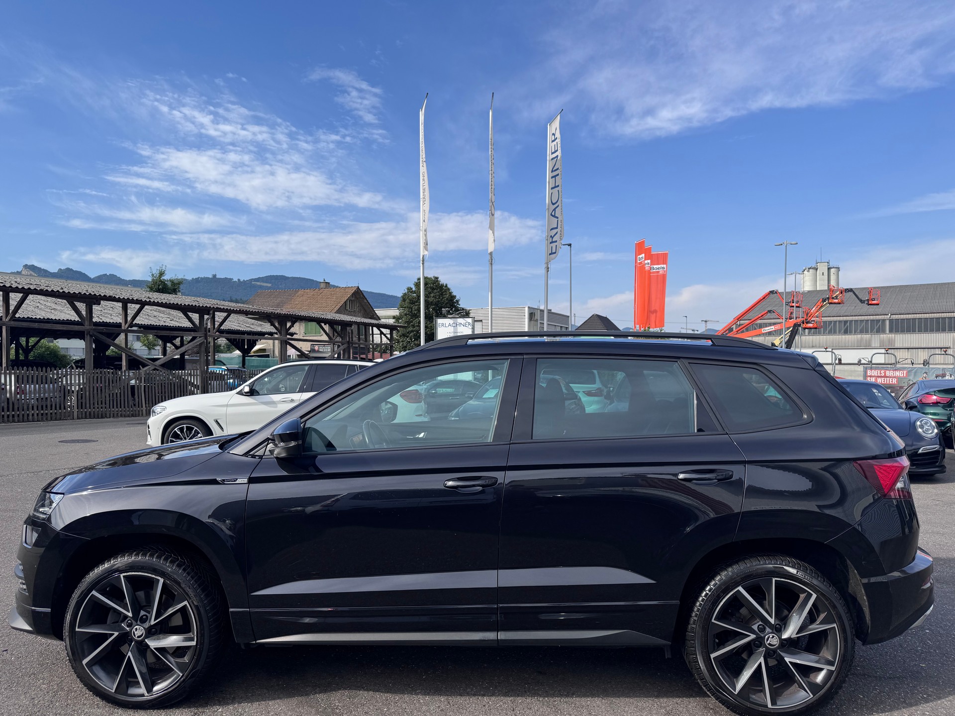 SKODA Karoq 2.0 TSI SportLine 4x4 DSG-image-2