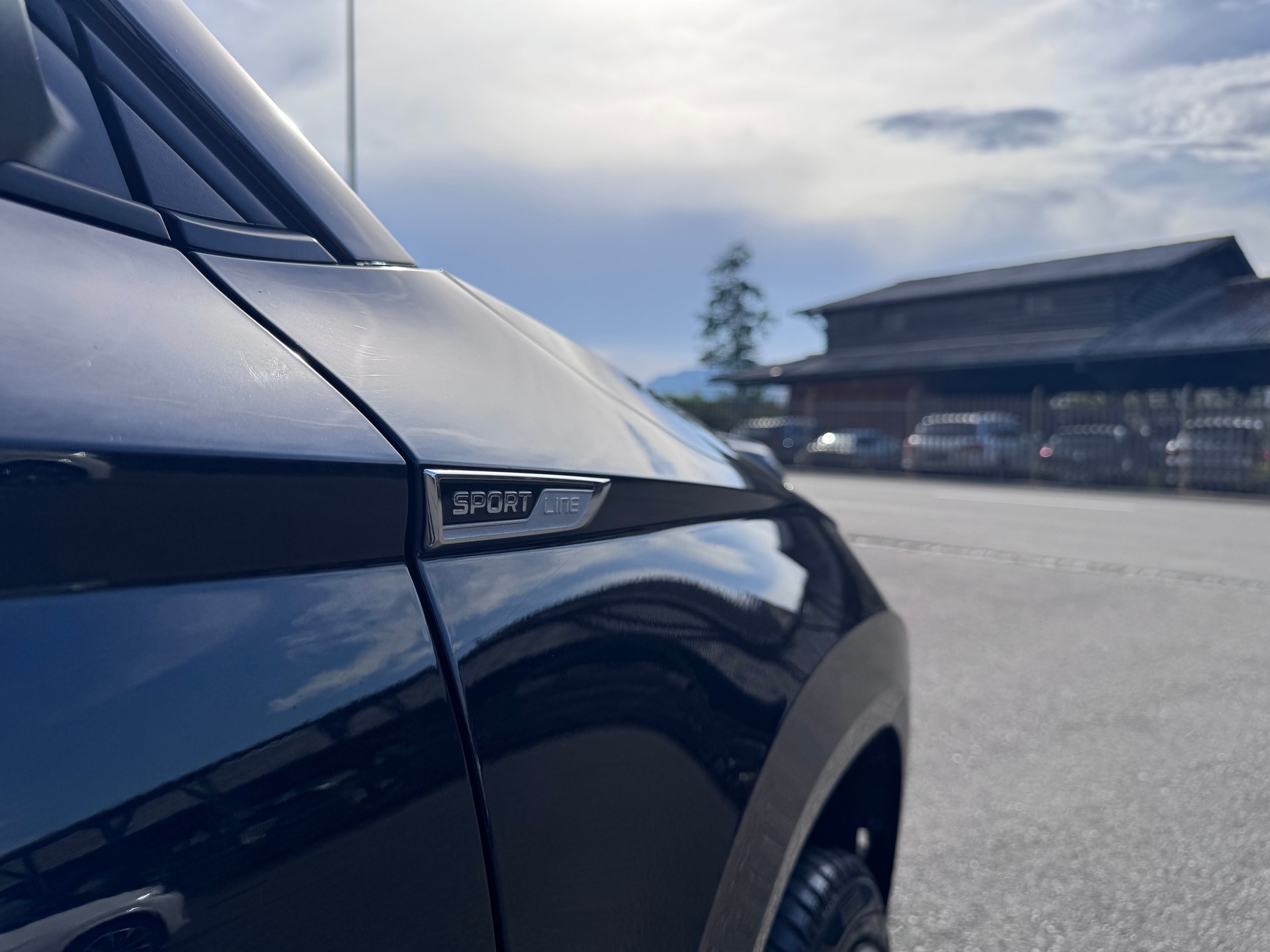 SKODA Karoq 2.0 TSI SportLine 4x4 DSG-image-6