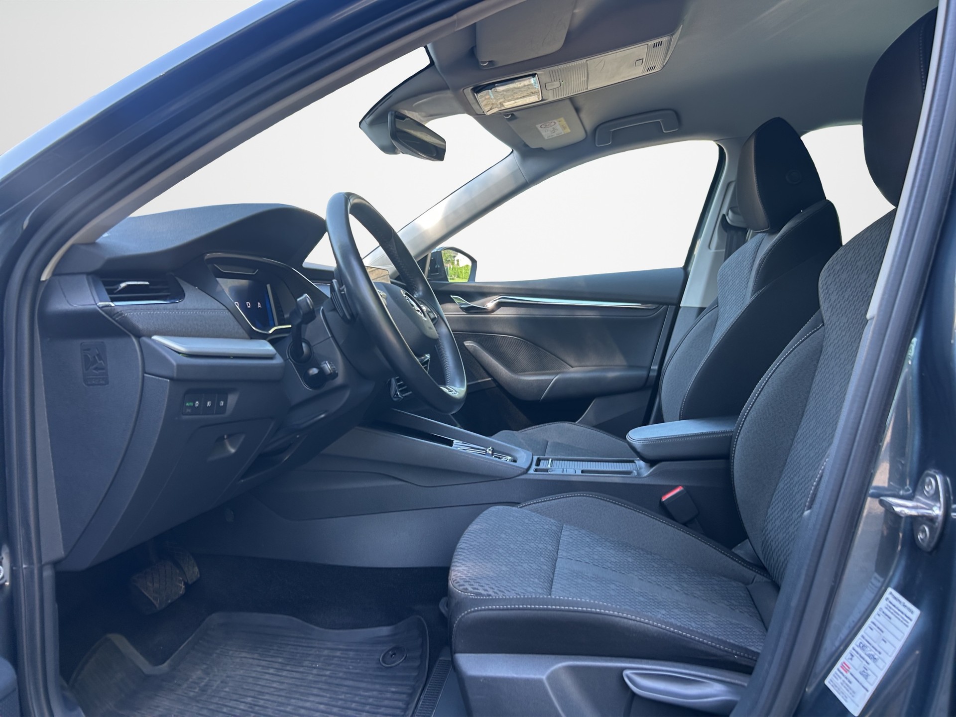 SKODA Octavia Combi 1.5 TSI mHEV DSG Ambition-image-5