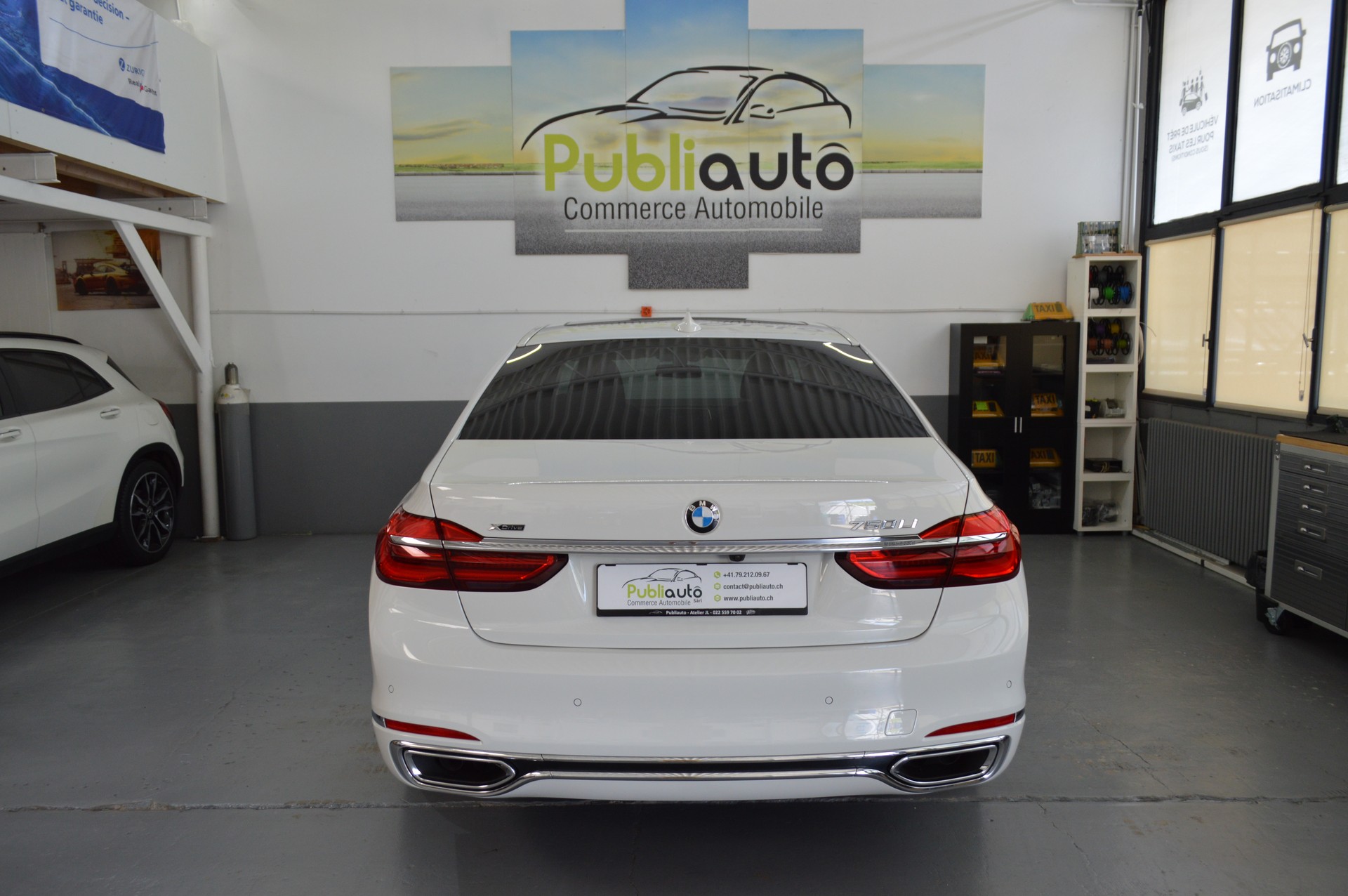 BMW 750Li xDrive Steptronic-image-4