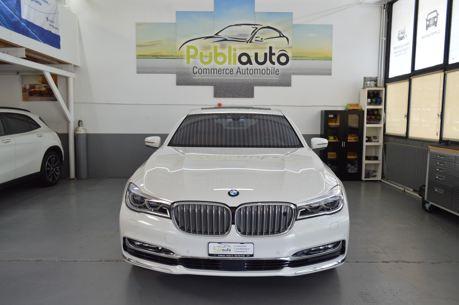 BMW 750Li xDrive Steptronic-image-1