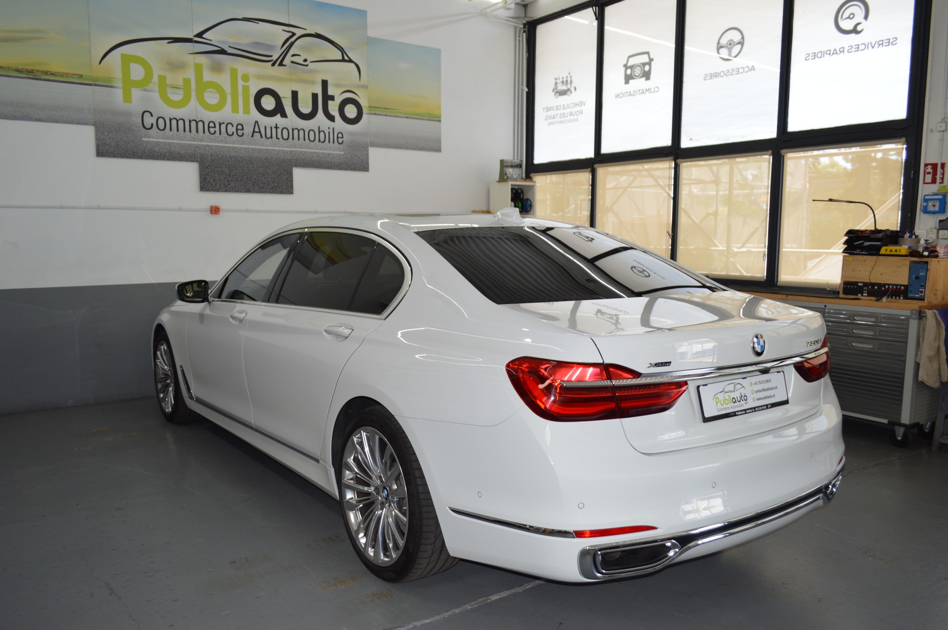 BMW 750Li xDrive Steptronic-image-5