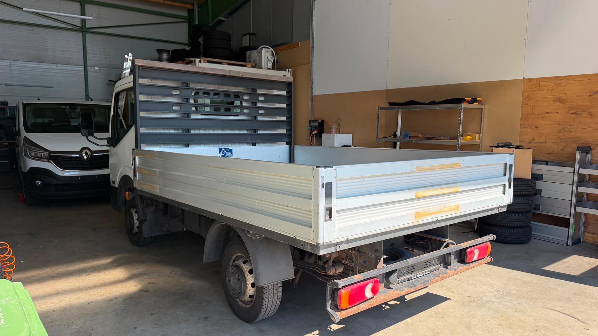 NISSAN Cabstar Premium 28.11-image-2
