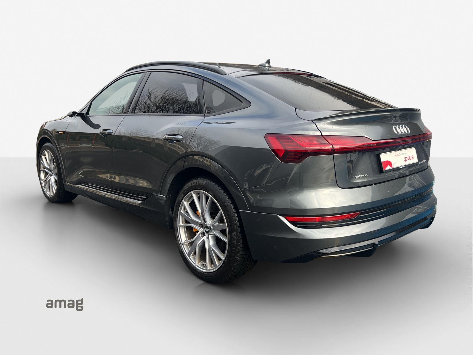 AUDI e-tron 55 Sportback S Line quattro-image-2