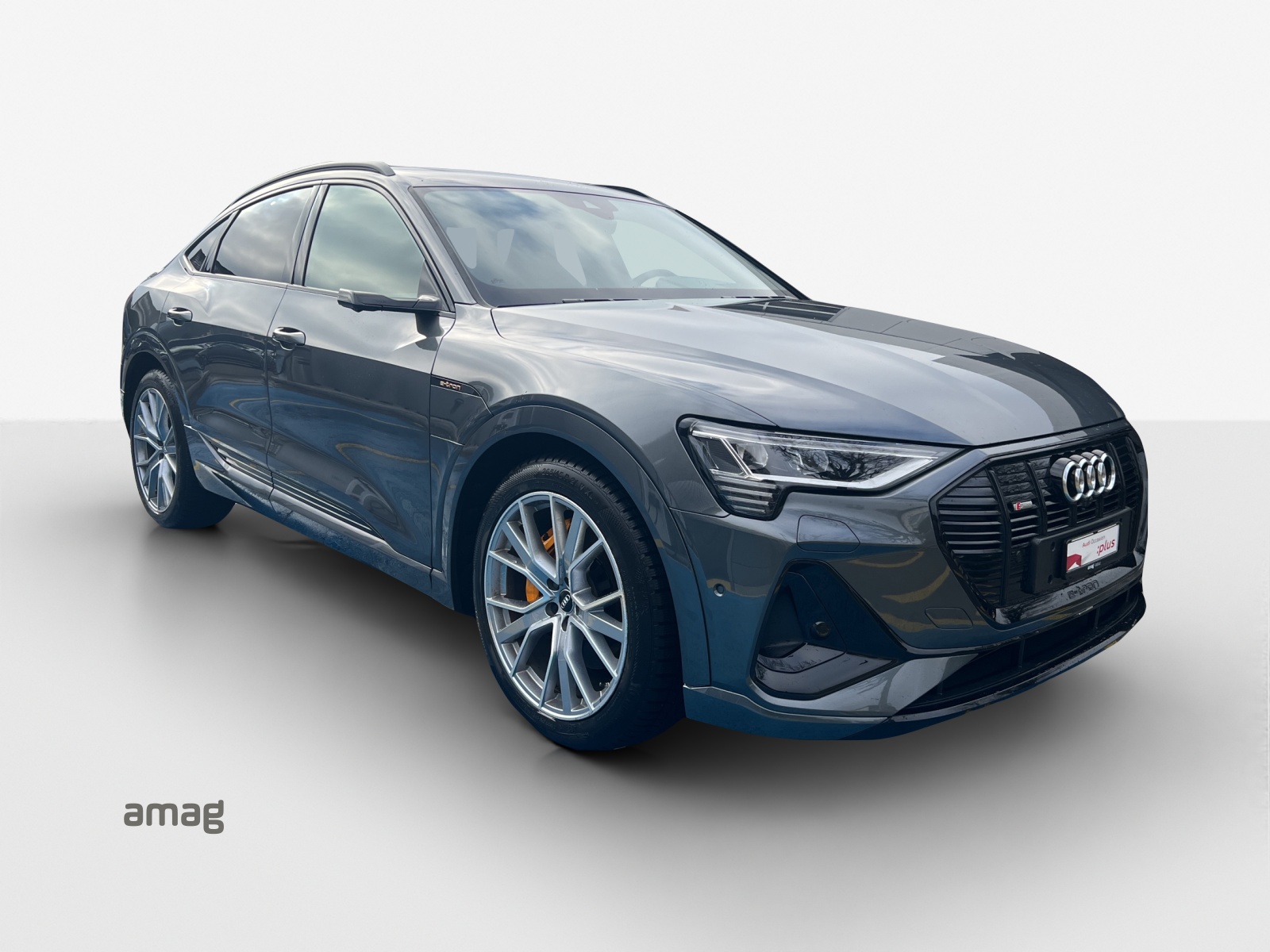 AUDI e-tron 55 Sportback S Line quattro-image-5