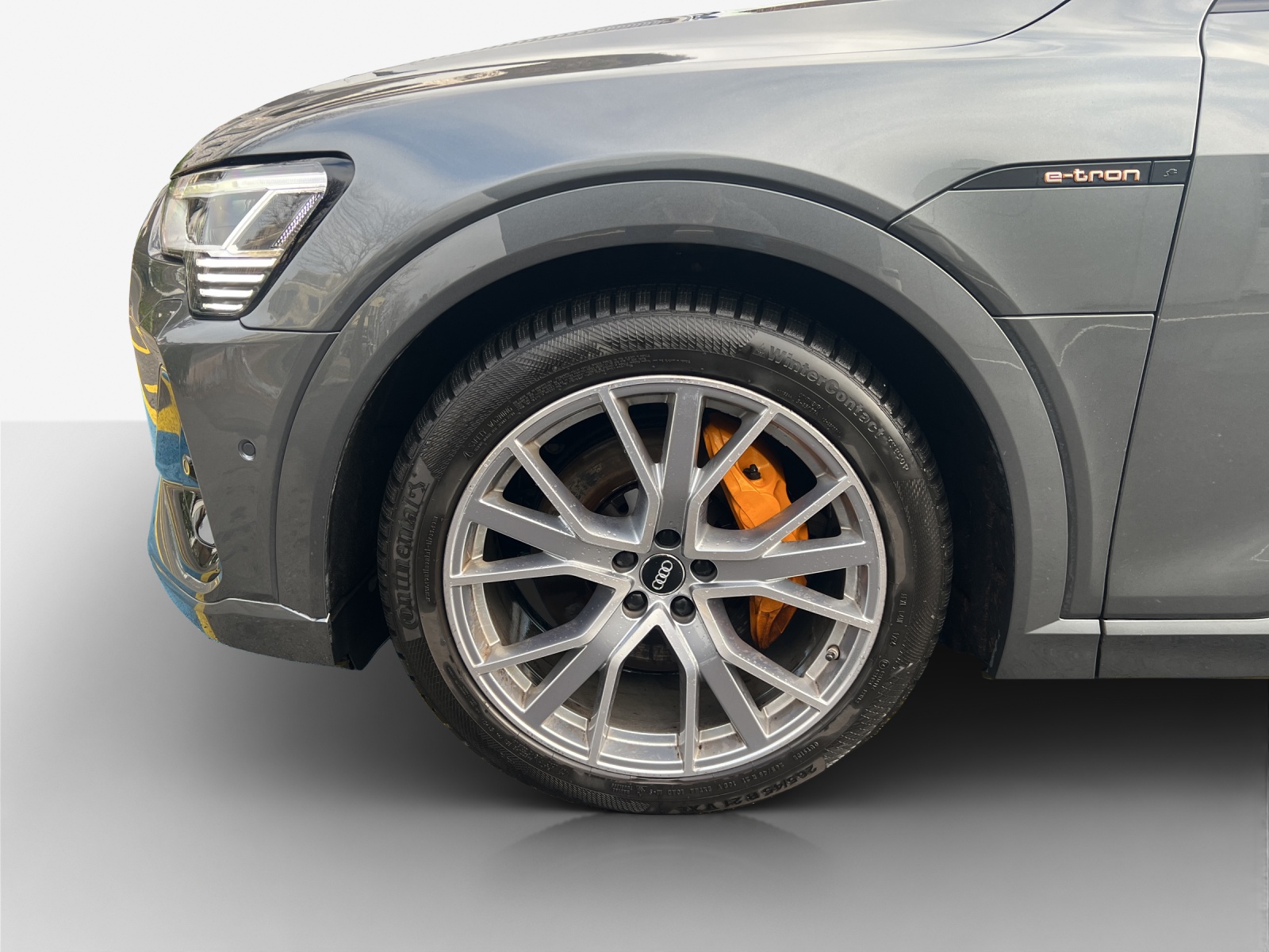 AUDI e-tron 55 Sportback S Line quattro-image-13