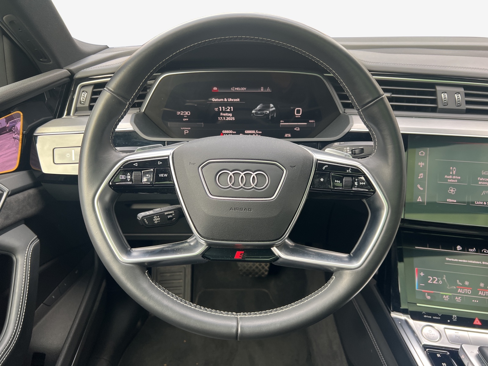 AUDI e-tron 55 Sportback S Line quattro-image-9
