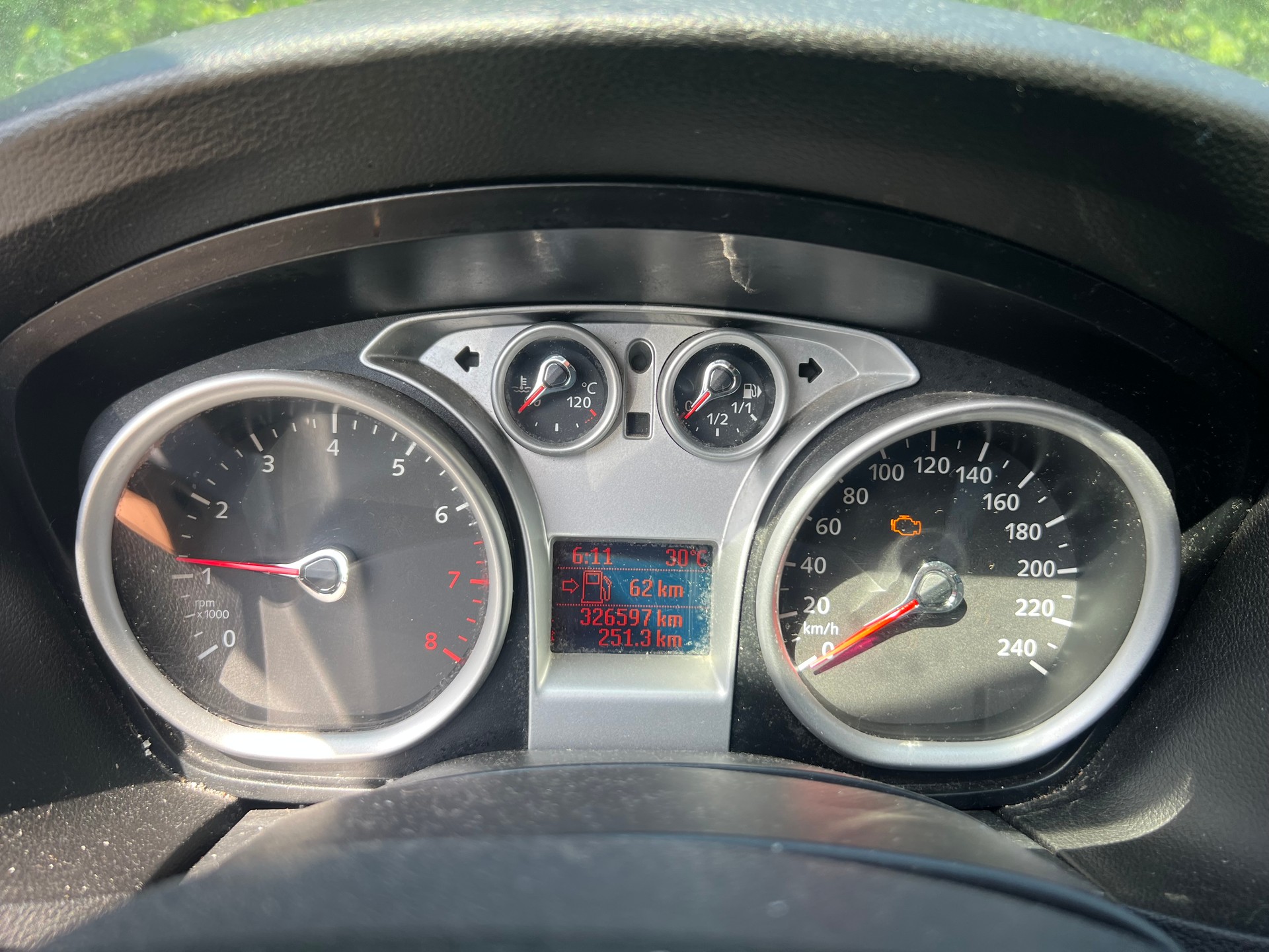 FORD Focus 1.8i Titanium-image-11
