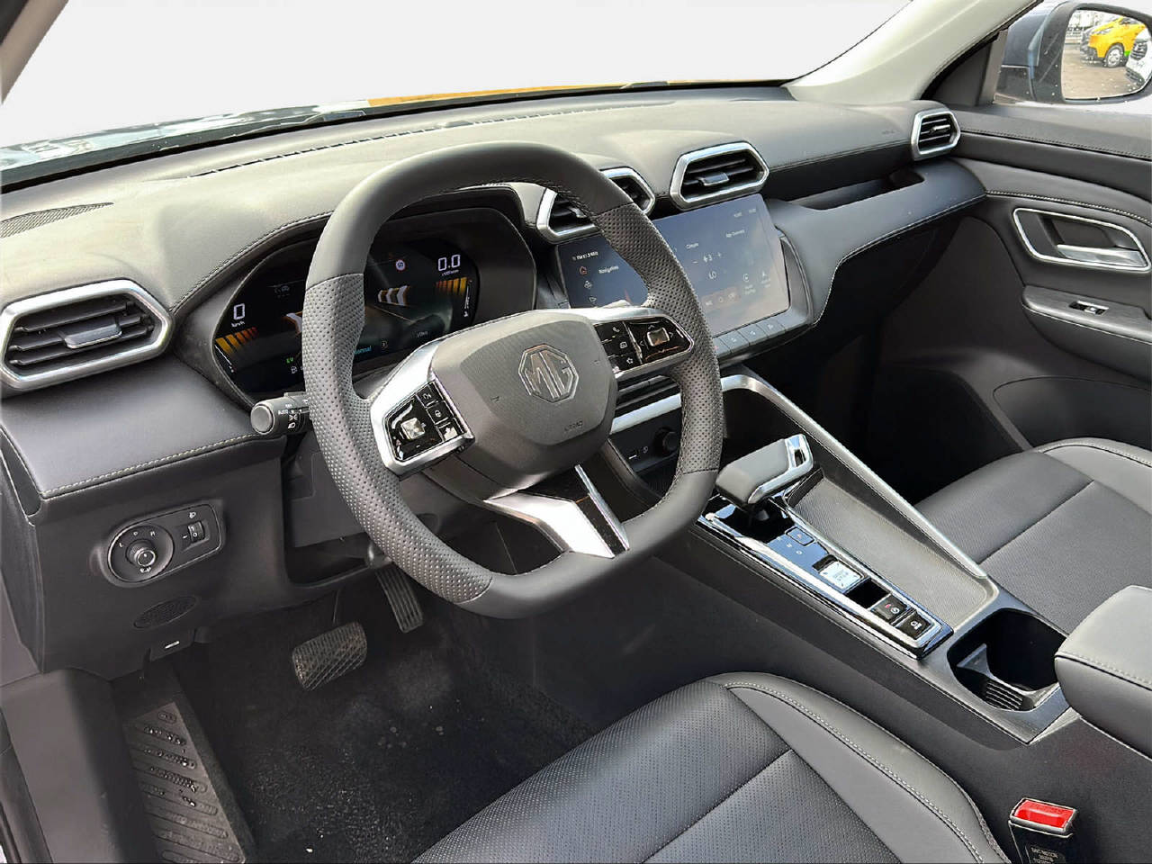MG ZS 1.5 Hybrid+ Luxury-image-8