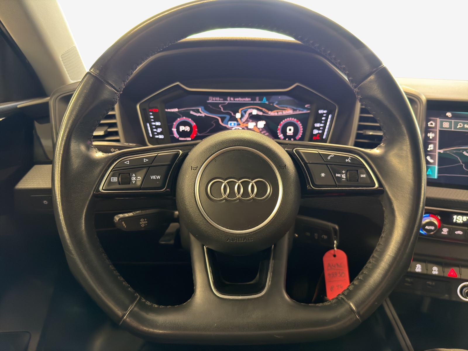 AUDI A1 Sportback 35 TFSI advanced S-tronic-image-9