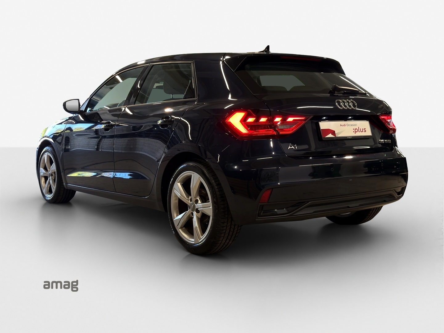 AUDI A1 Sportback 35 TFSI advanced S-tronic-image-2