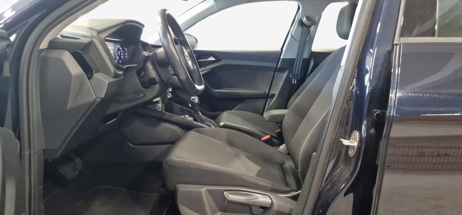 AUDI A1 Sportback 35 TFSI advanced S-tronic-showroom-element-2