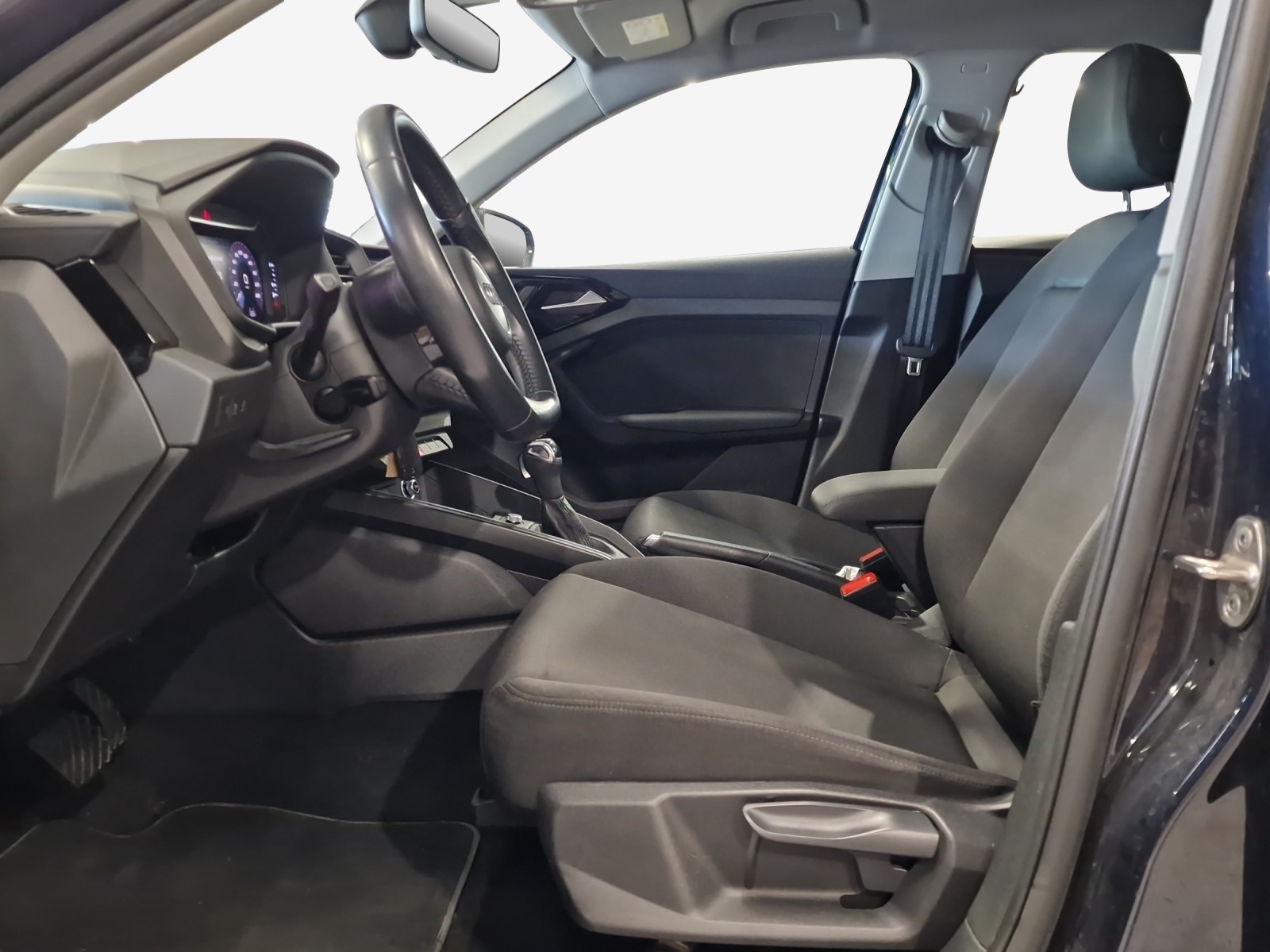 AUDI A1 Sportback 35 TFSI advanced S-tronic-image-7