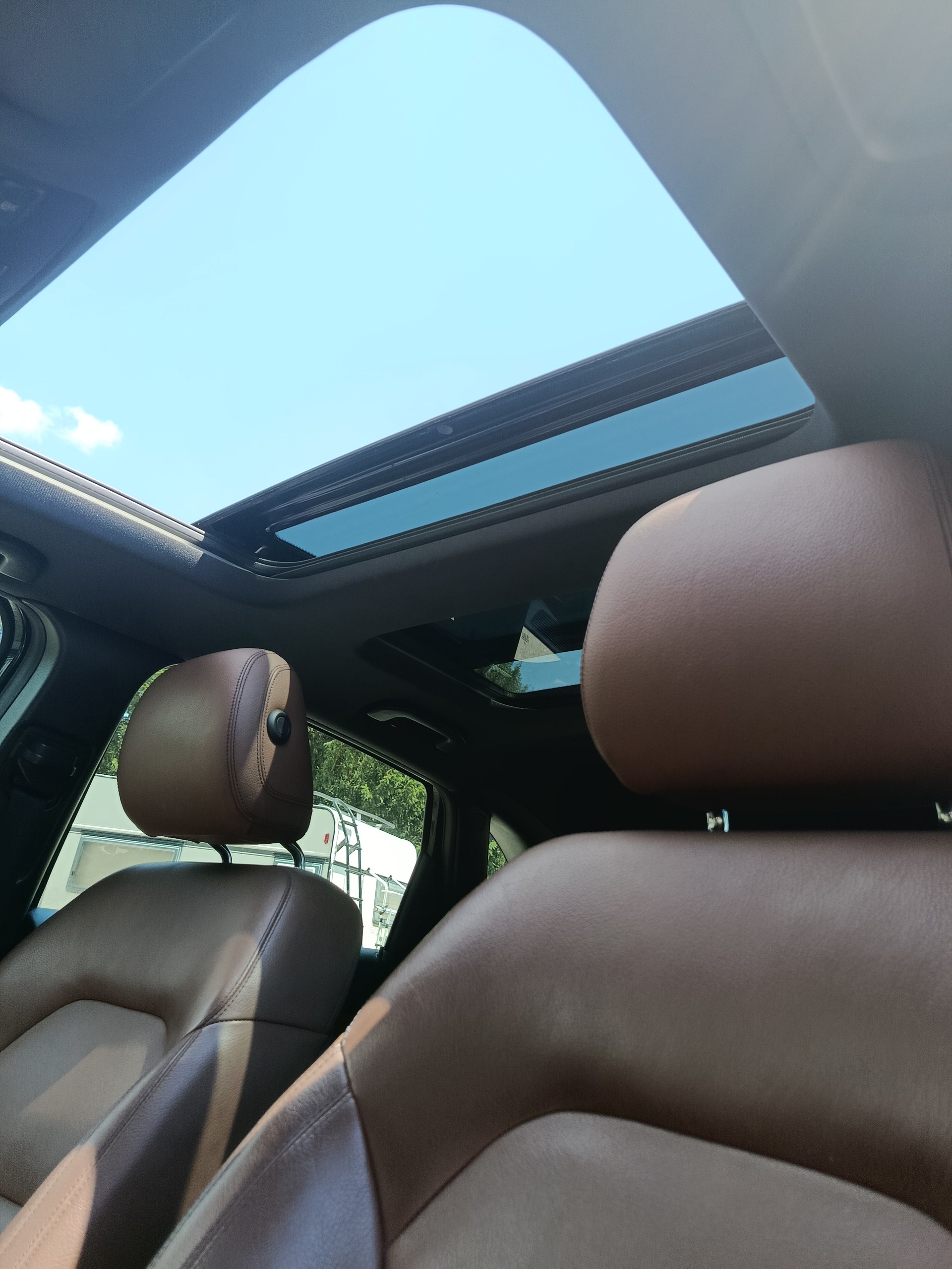 MERCEDES-BENZ B 200-image-1