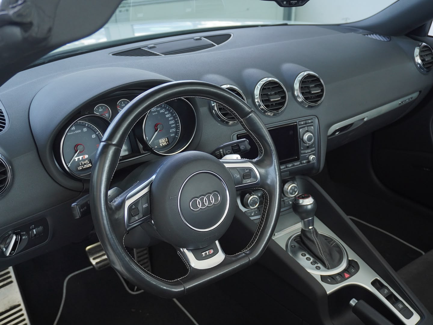 AUDI TTS Roadster 2.0 TFSI quattro S-tronic-image-3