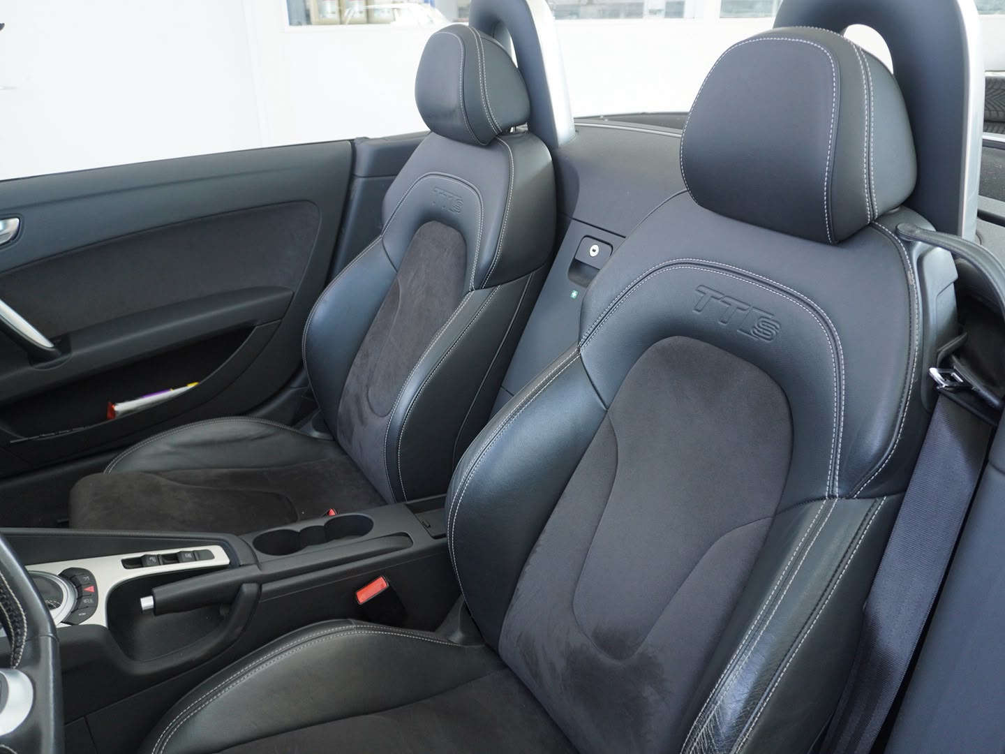 AUDI TTS Roadster 2.0 TFSI quattro S-tronic-image-5