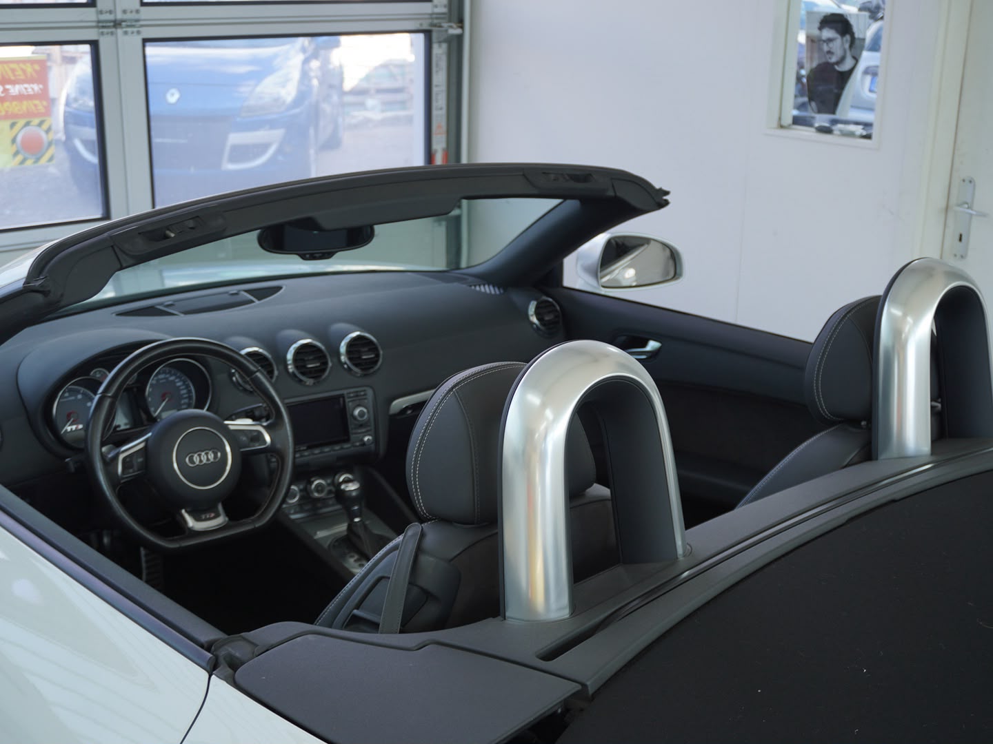 AUDI TTS Roadster 2.0 TFSI quattro S-tronic-image-4